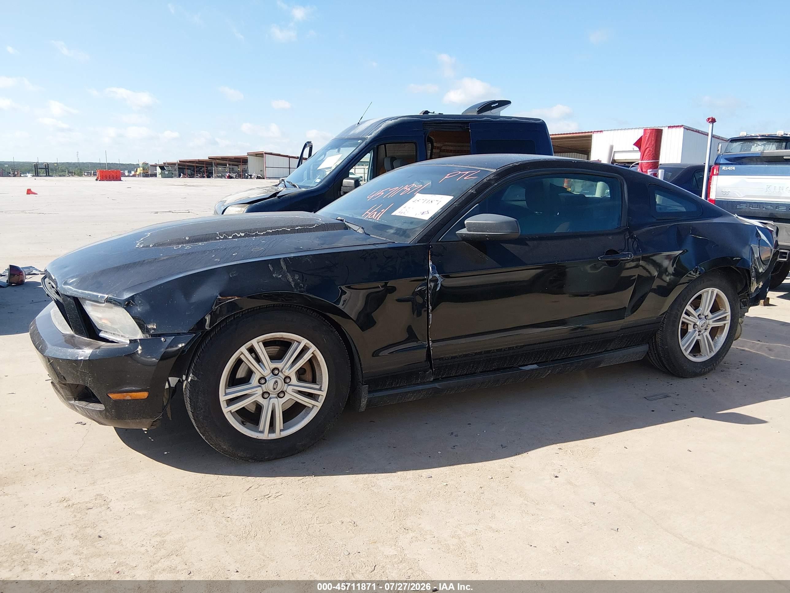 2012 Ford Mustang   Black vin: 1ZVBP8AM2C5234567