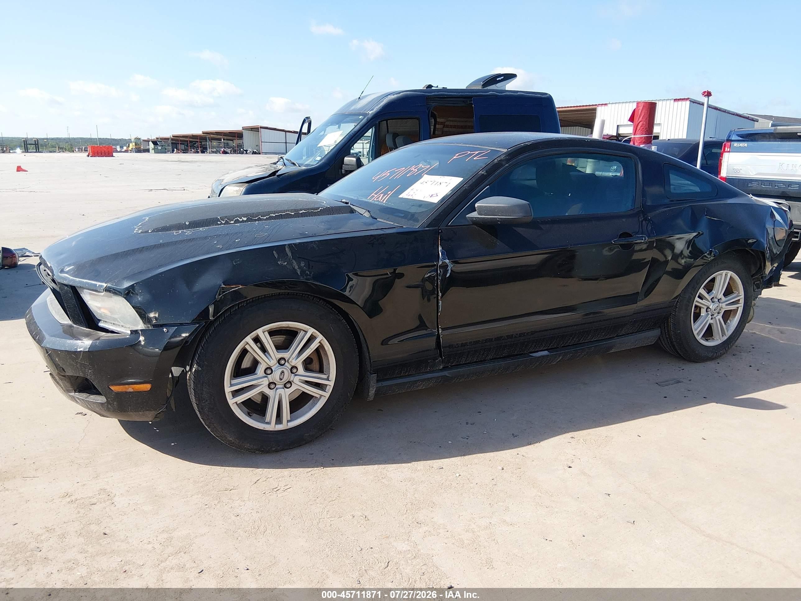 2012 Ford Mustang   Black vin: 1ZVBP8AM2C5234567