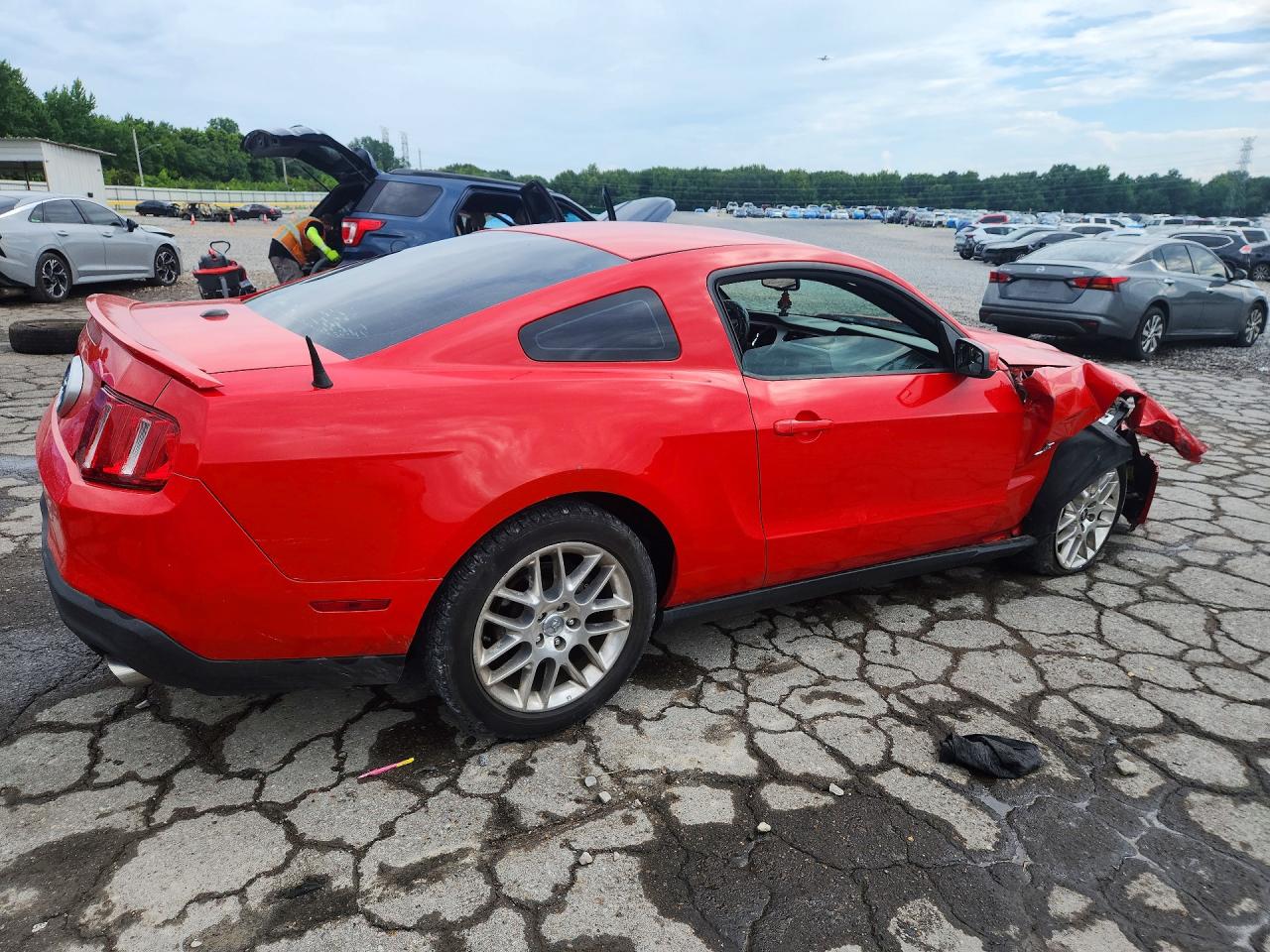 2012 Ford Mustang Красный vin: 1ZVBP8AM2C5237386