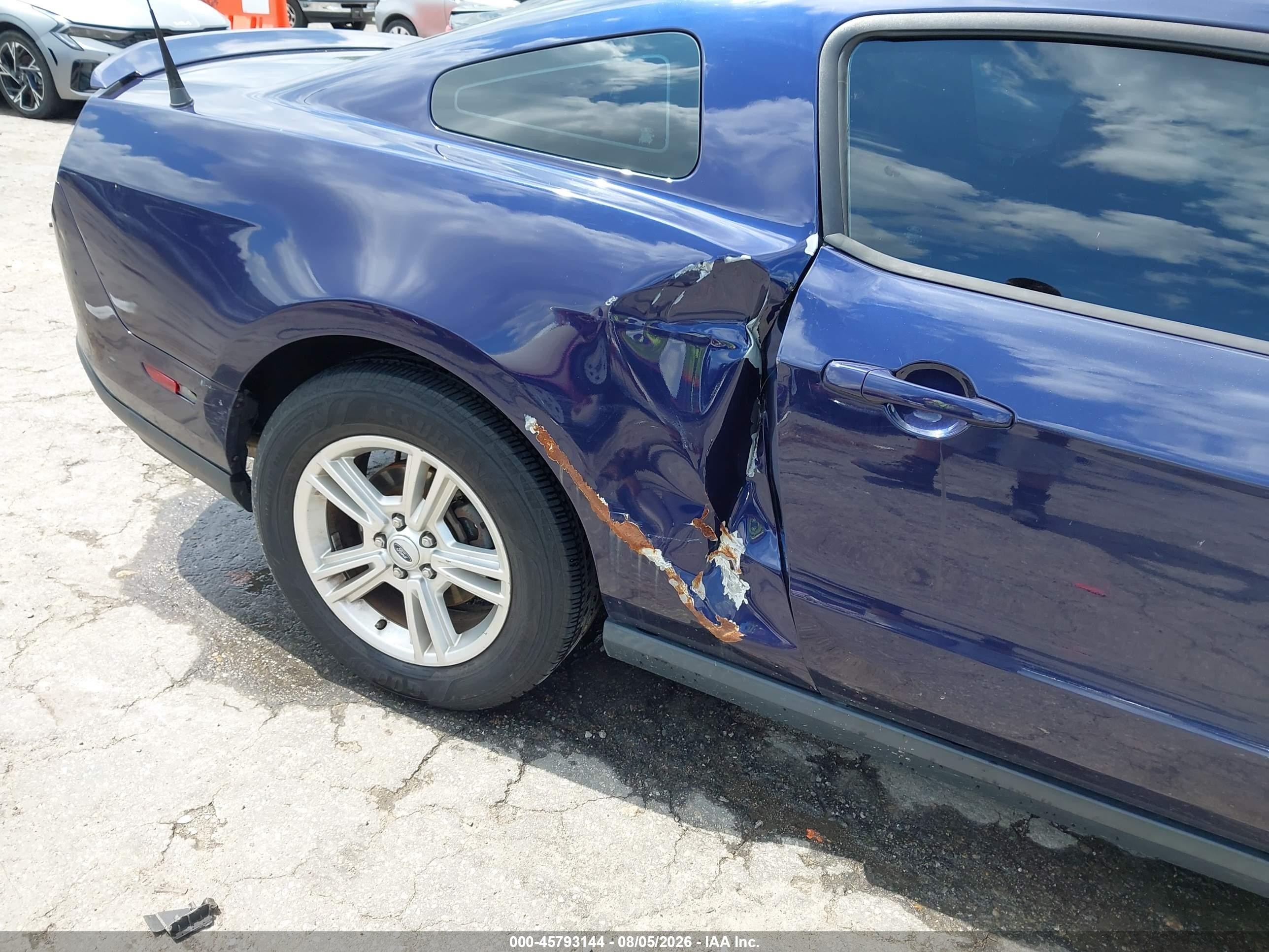2012 Ford Mustang V6 Purple vin: 1ZVBP8AM2C5271957
