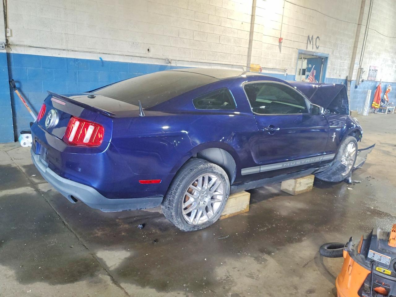 2012 Ford Mustang Blue vin: 1ZVBP8AM2C5280691