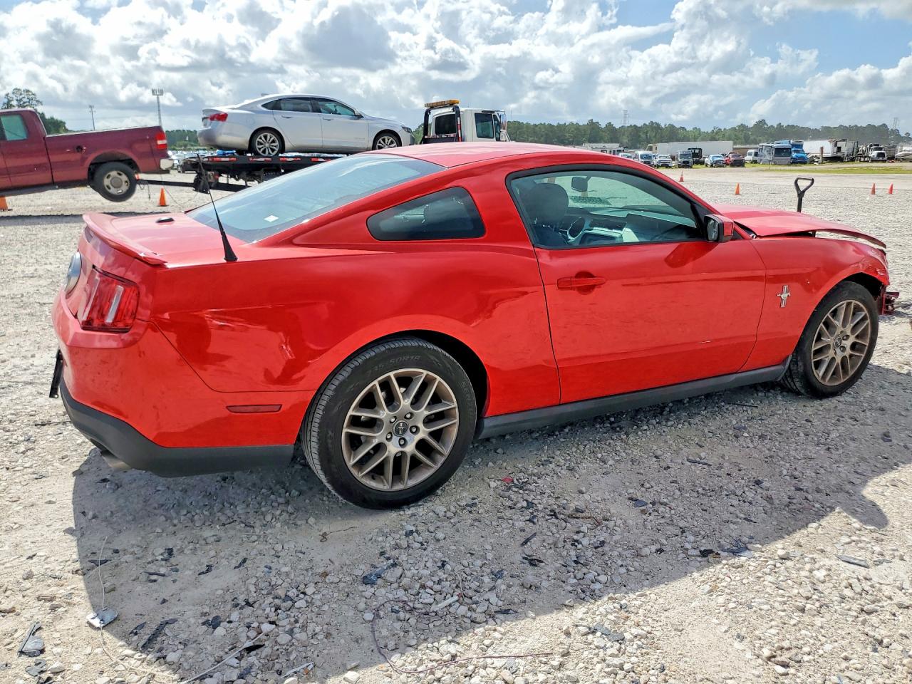 2012 Ford Mustang Red vin: 1ZVBP8AM2C5281629