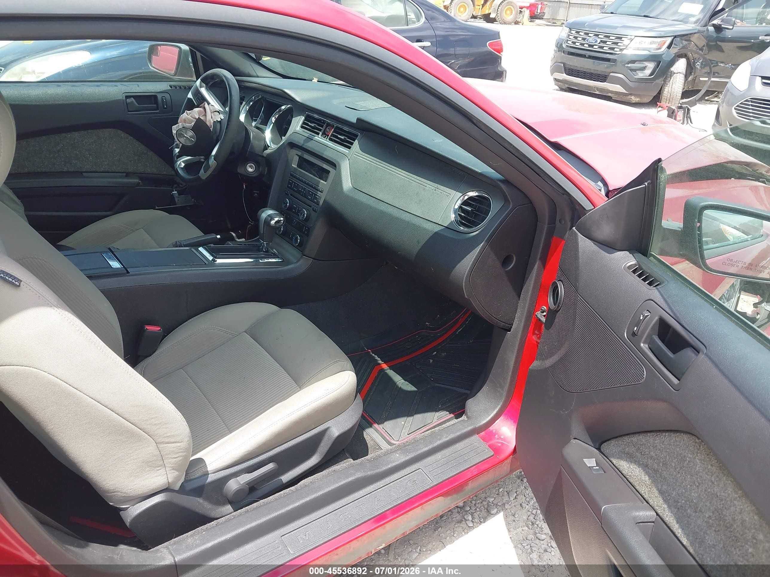 2012 Ford Mustang V6/v6 Premium Red vin: 1ZVBP8AM2C5287608
