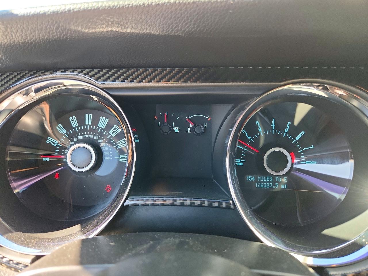 2013 Ford Mustang White vin: 1ZVBP8AM2D5227233