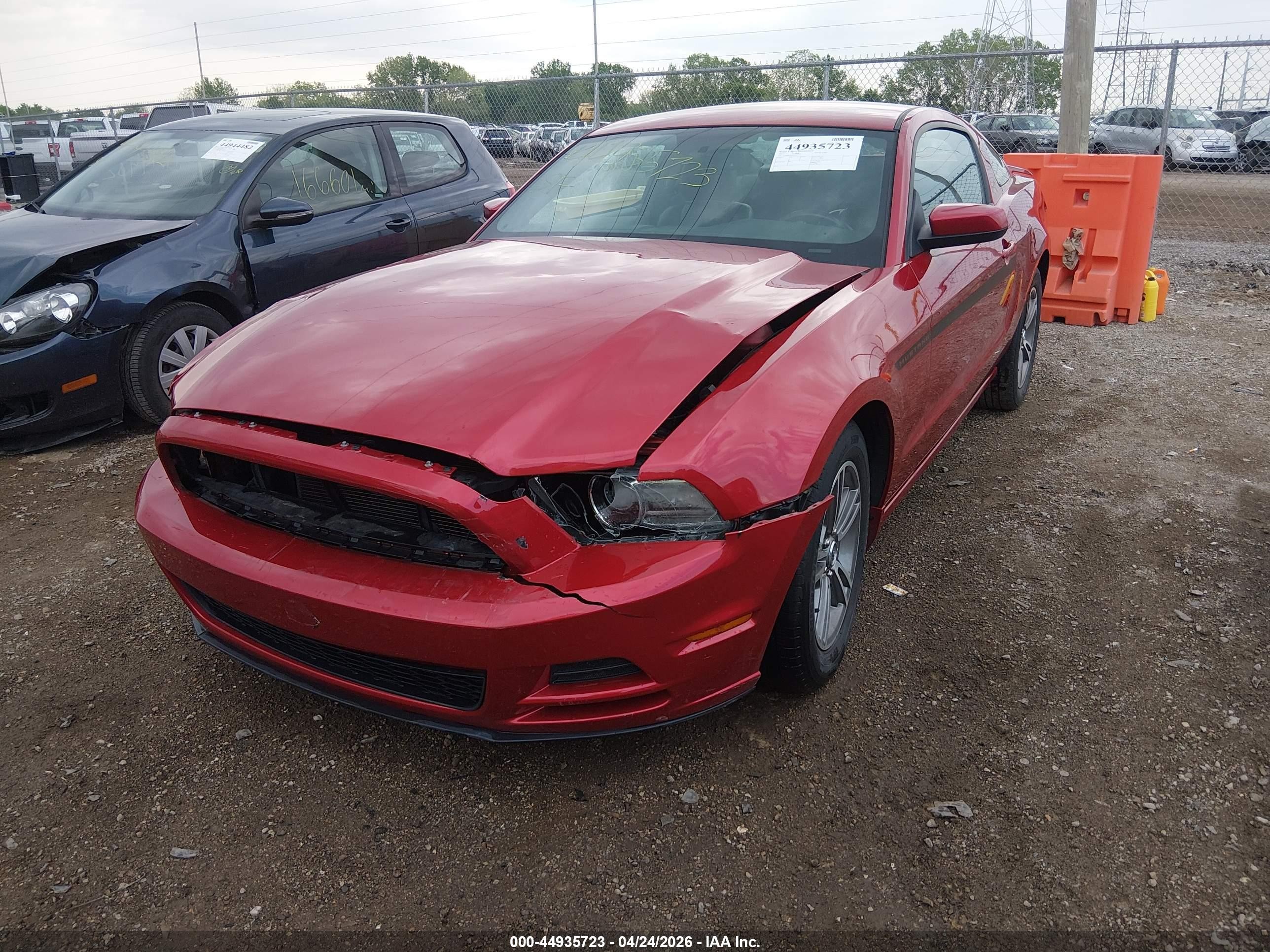 2013 Ford Mustang V6 Premium Red vin: 1ZVBP8AM2D5231671
