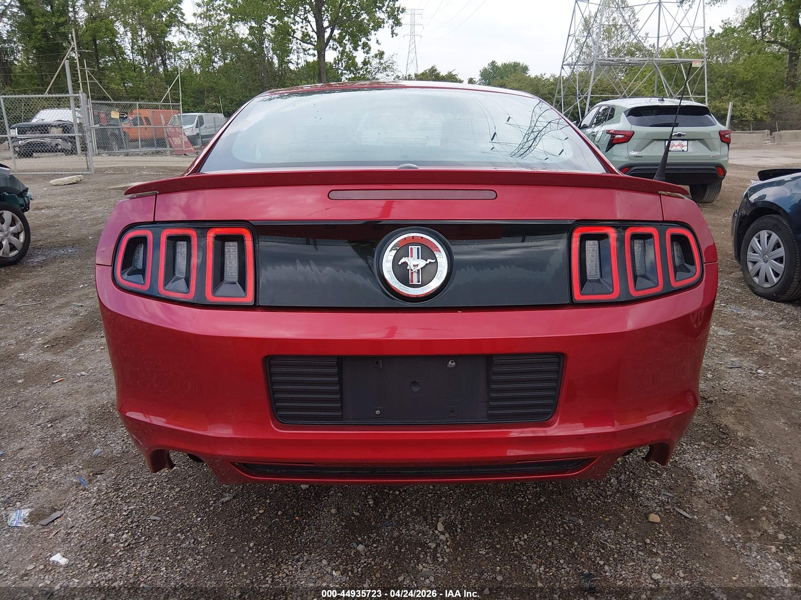 2013 Ford Mustang V6 Premium Red vin: 1ZVBP8AM2D5231671