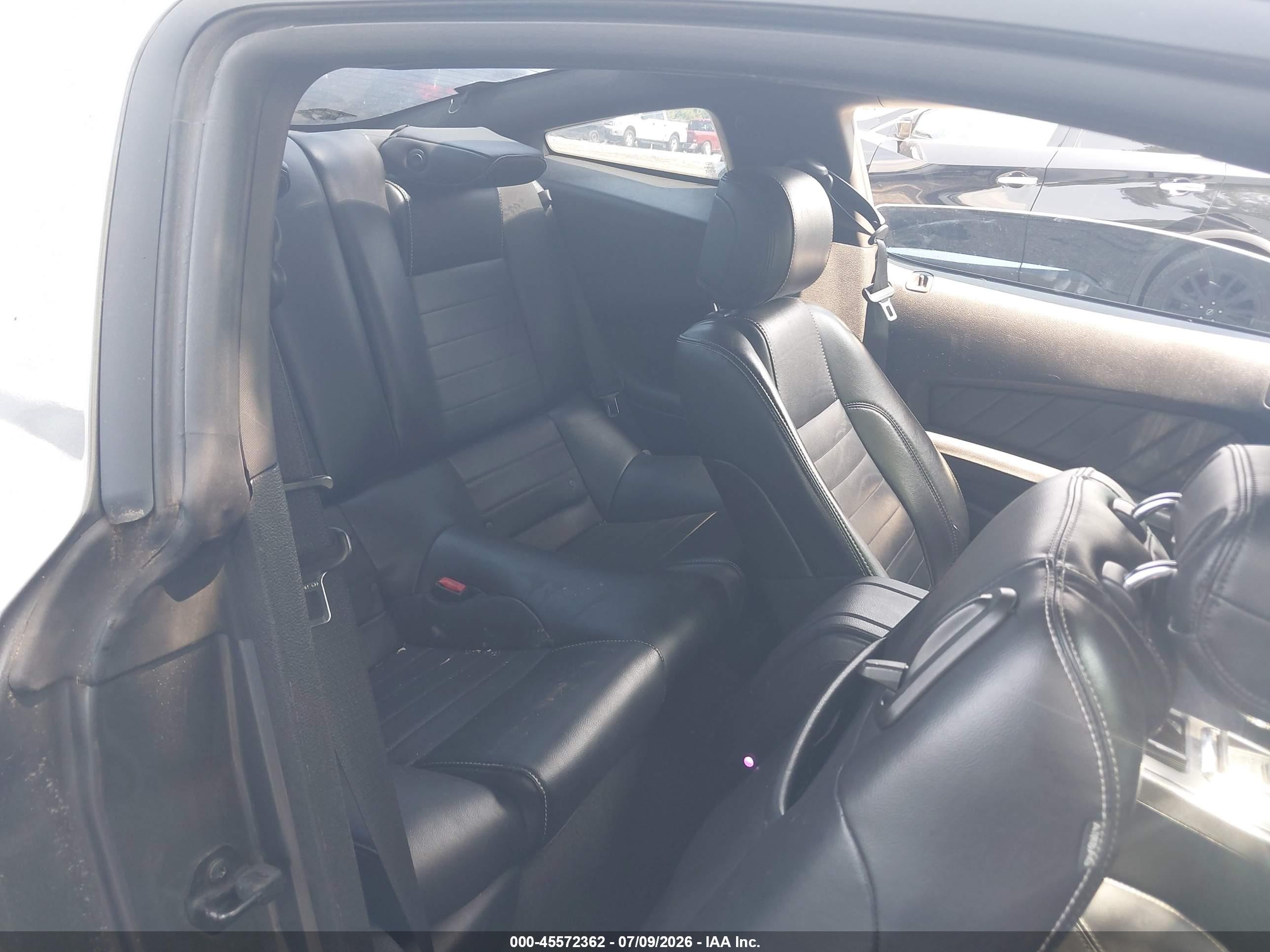 2013 Ford Mustang V6 Premium Gray vin: 1ZVBP8AM2D5243786