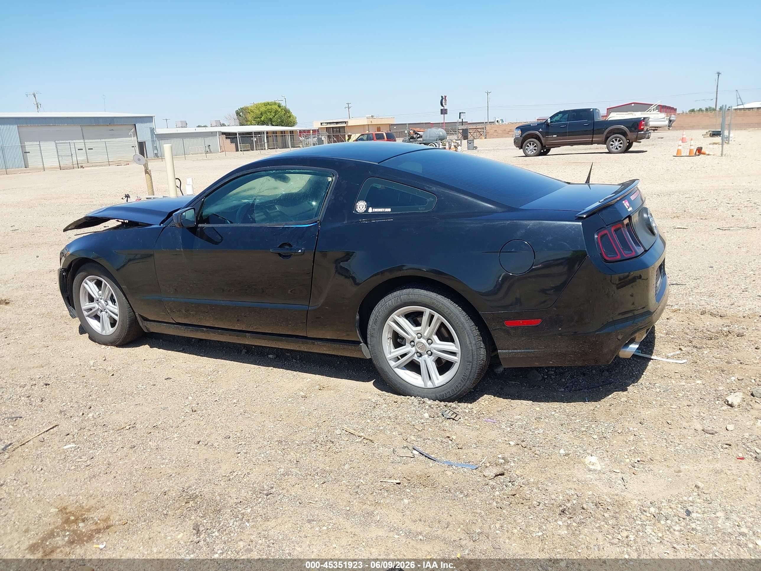 2013 Ford Mustang V6 Black vin: 1ZVBP8AM2D5251385