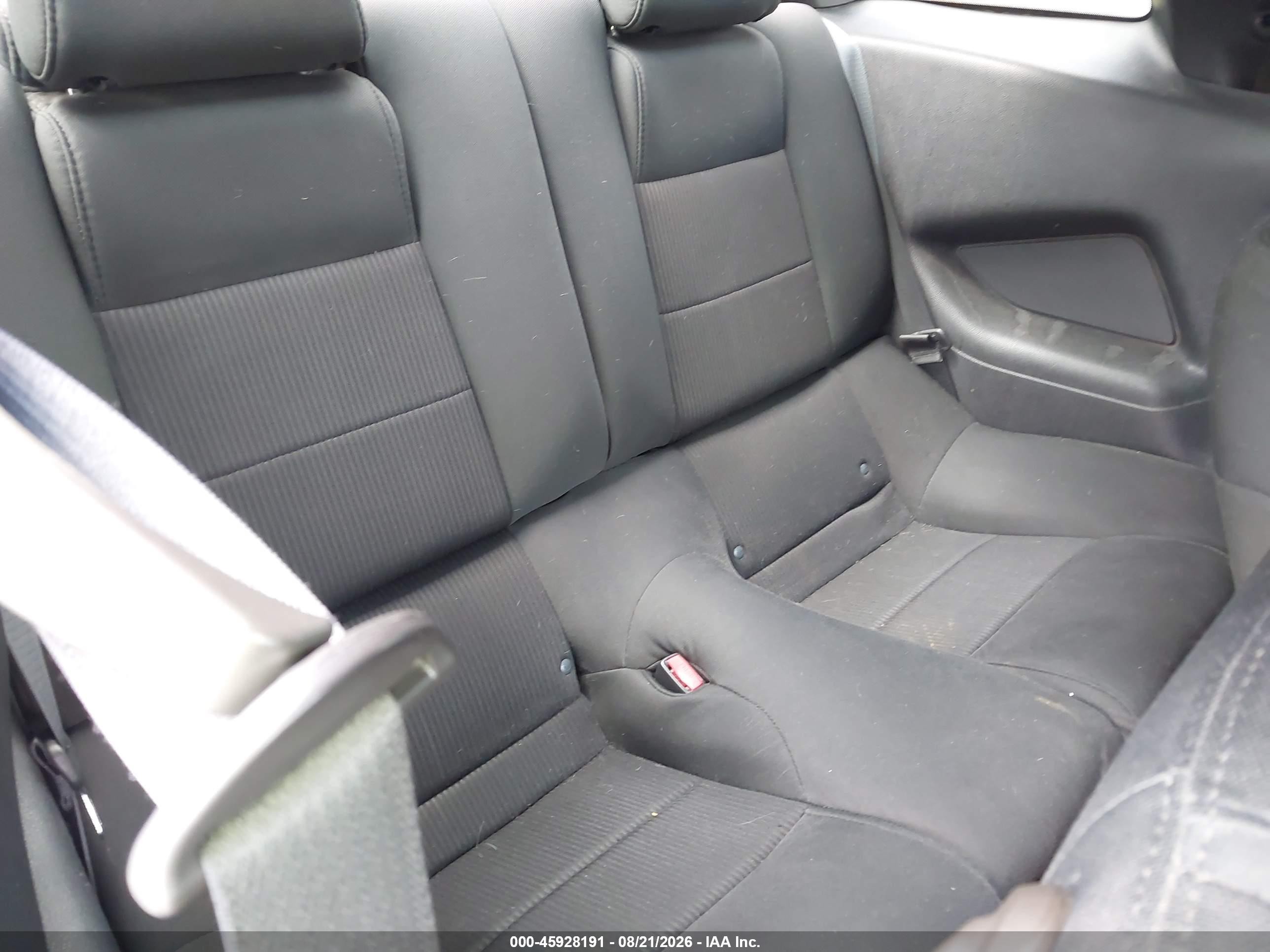 2013 Ford Mustang V6 Silver vin: 1ZVBP8AM2D5270082