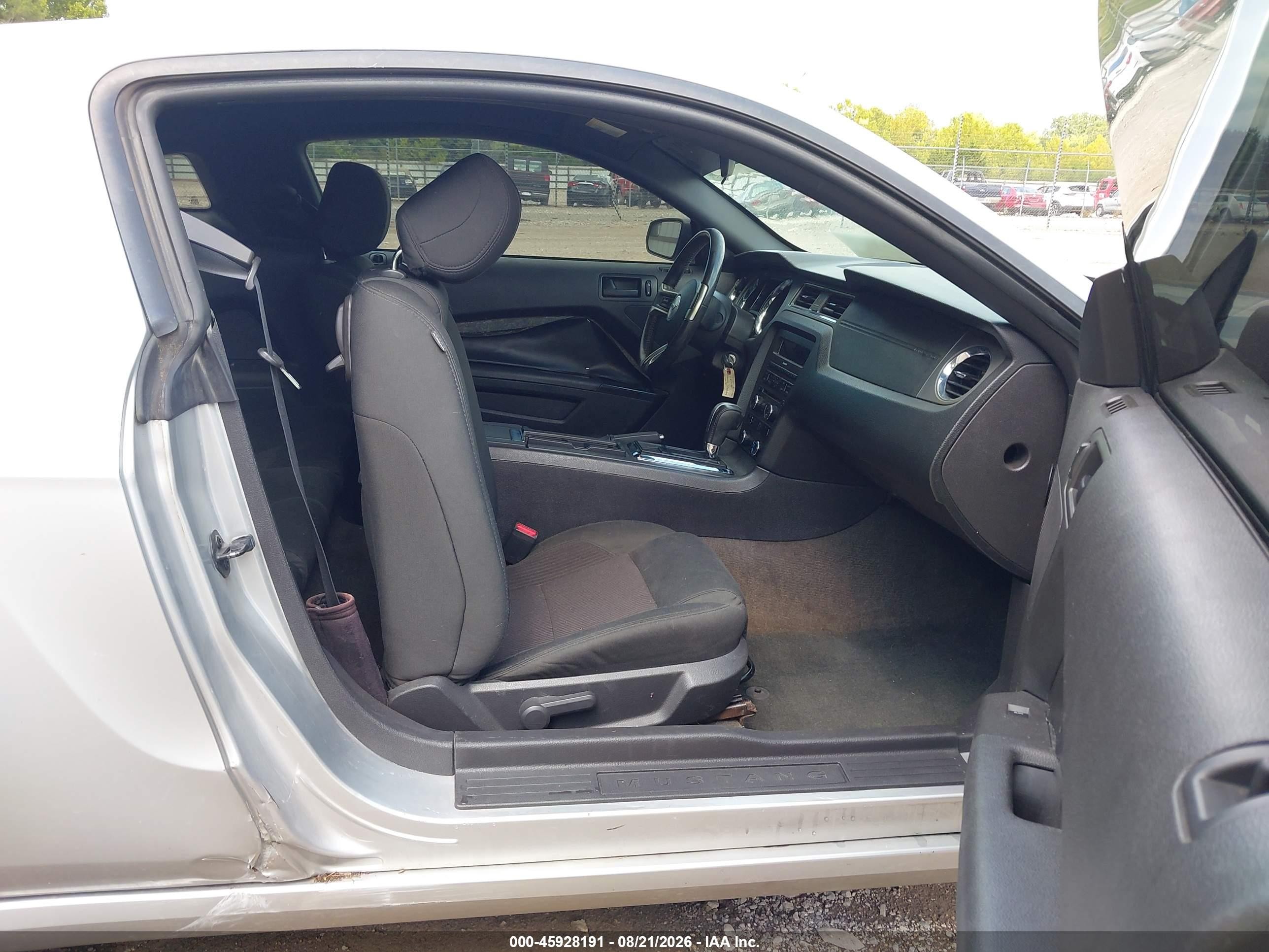 2013 Ford Mustang V6 Silver vin: 1ZVBP8AM2D5270082