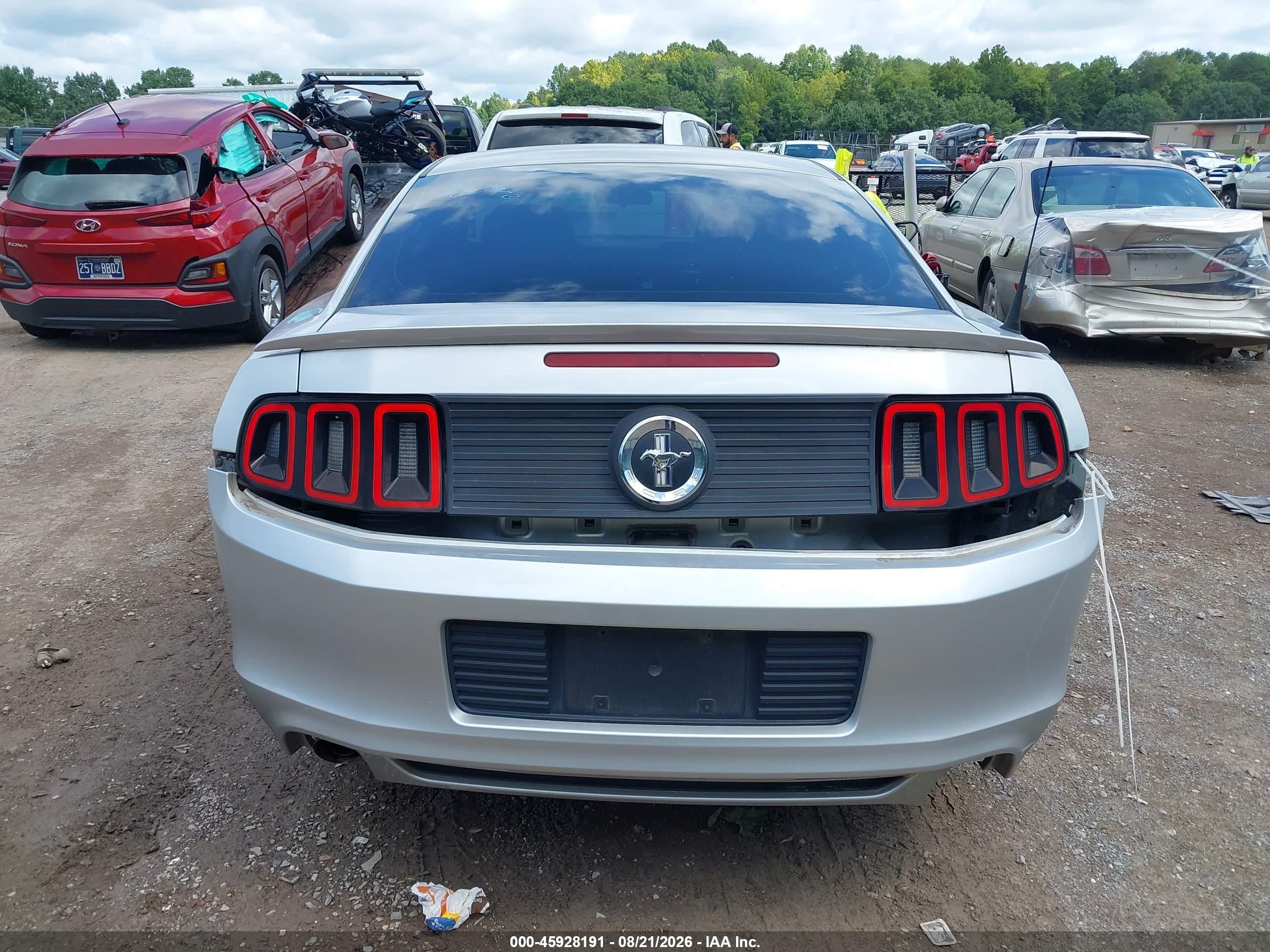 2013 Ford Mustang V6 Silver vin: 1ZVBP8AM2D5270082
