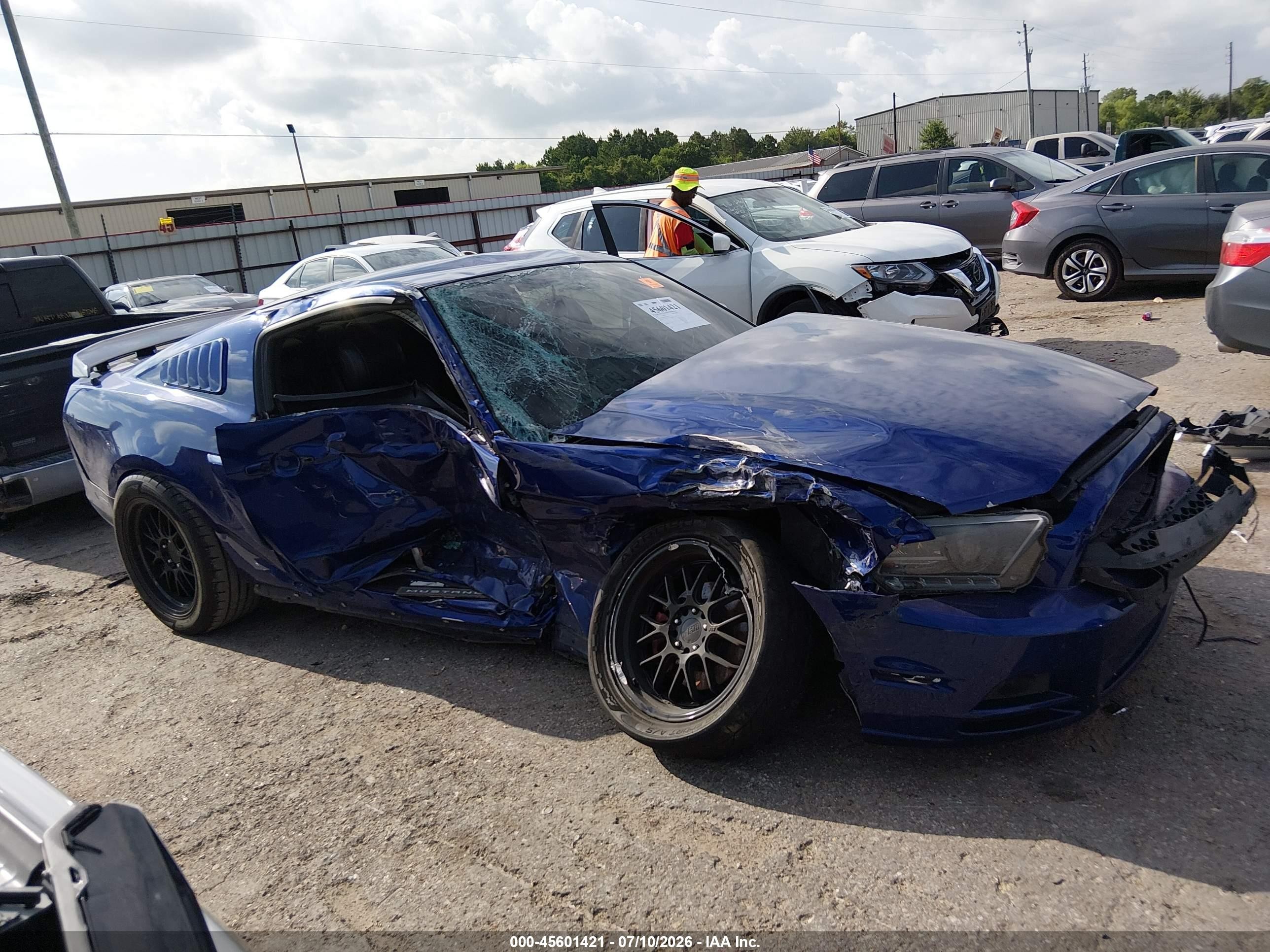 2013 Ford Mustang V6 Premium Blue vin: 1ZVBP8AM2D5274472