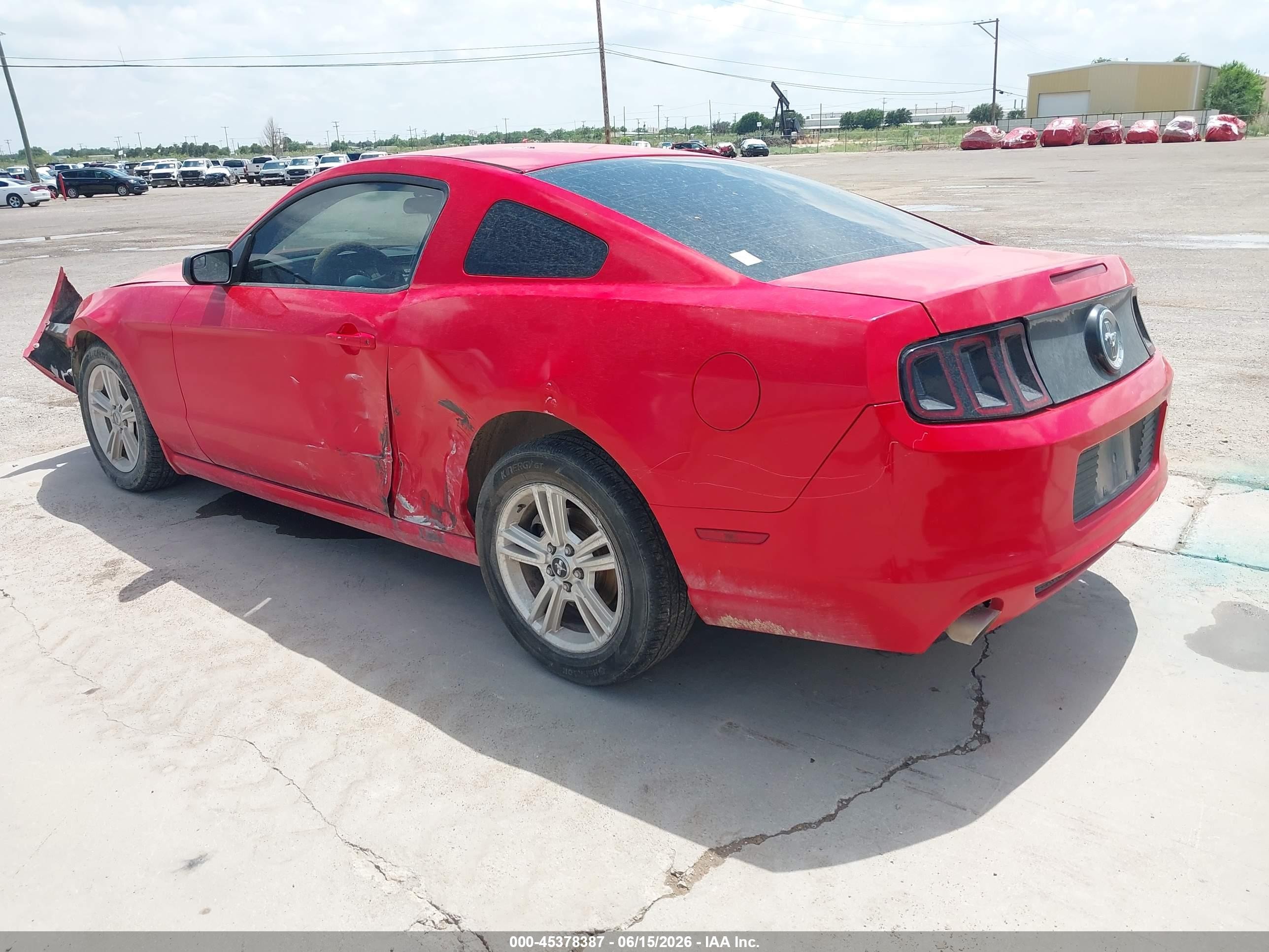 2014 Ford Mustang V6 Красный vin: 1ZVBP8AM2E5237892