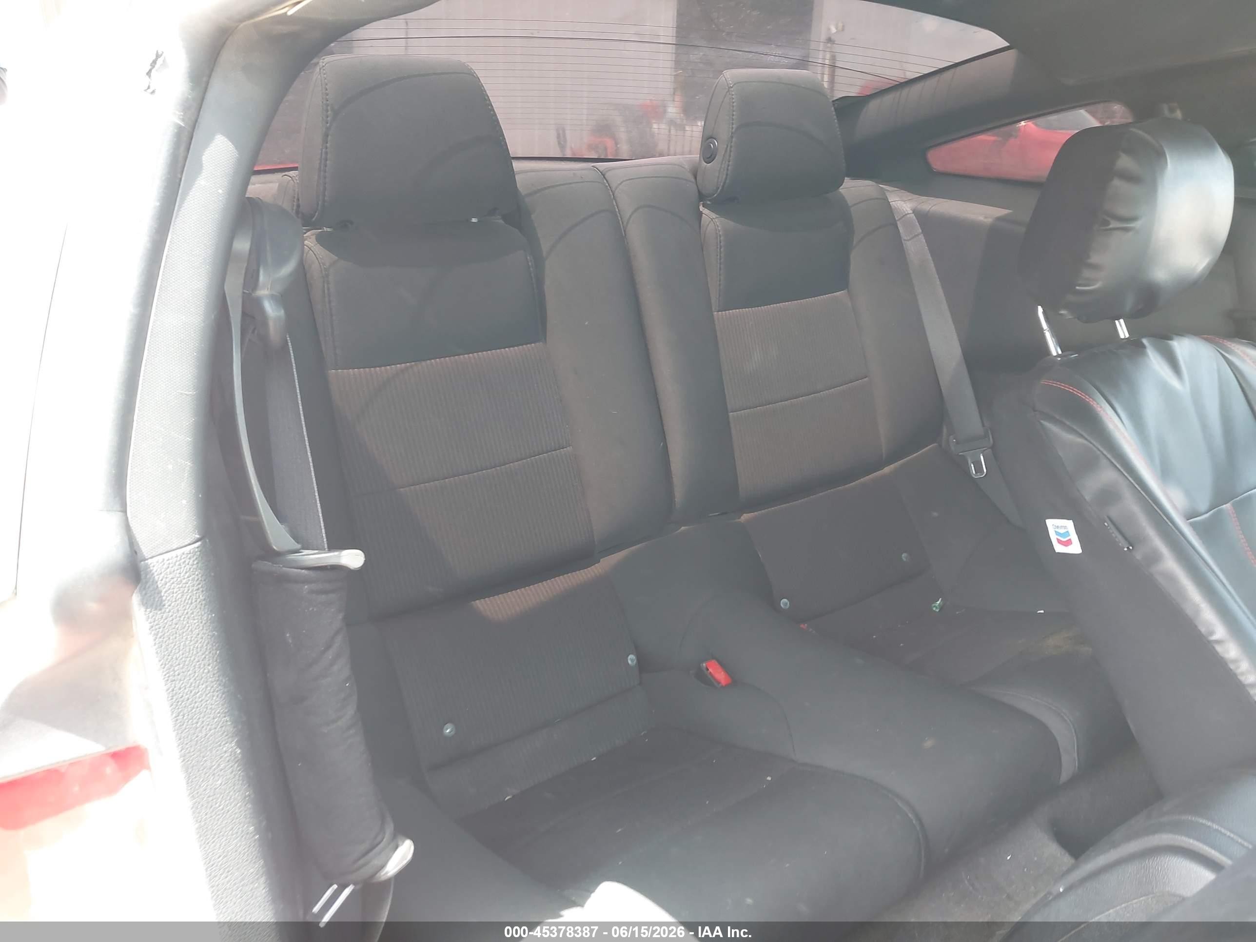 2014 Ford Mustang V6 Красный vin: 1ZVBP8AM2E5237892