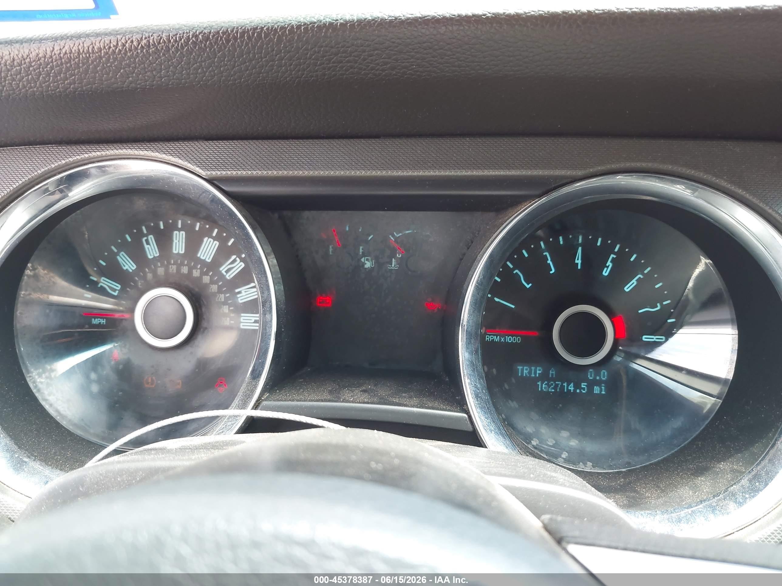 2014 Ford Mustang V6 Красный vin: 1ZVBP8AM2E5237892