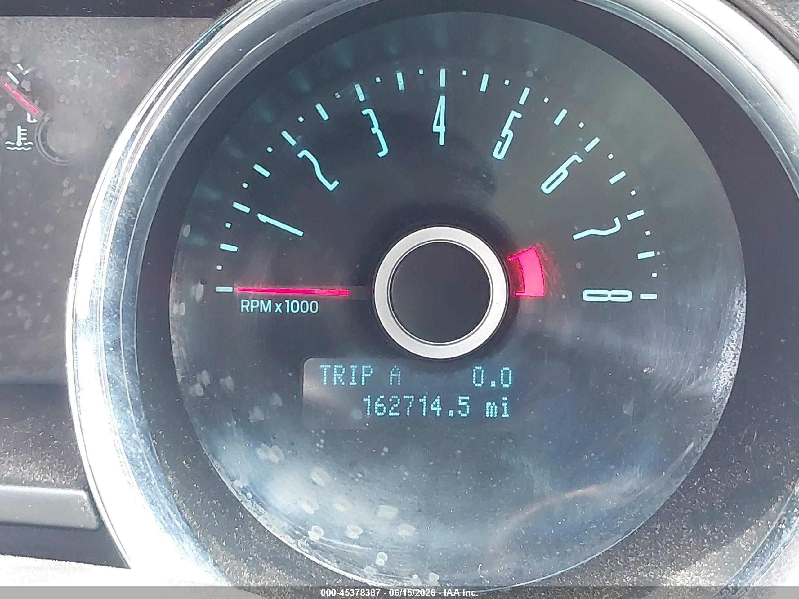 2014 Ford Mustang V6 Красный vin: 1ZVBP8AM2E5237892