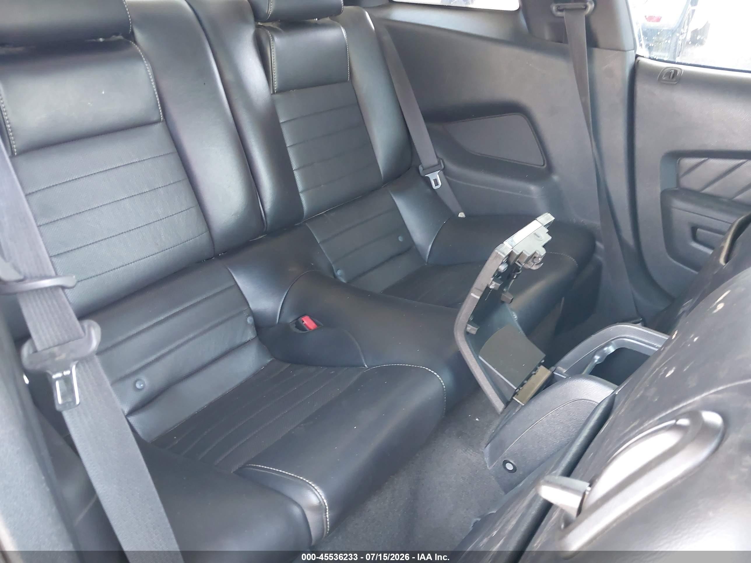 2014 Ford Mustang V6 Premium Black vin: 1ZVBP8AM2E5260377