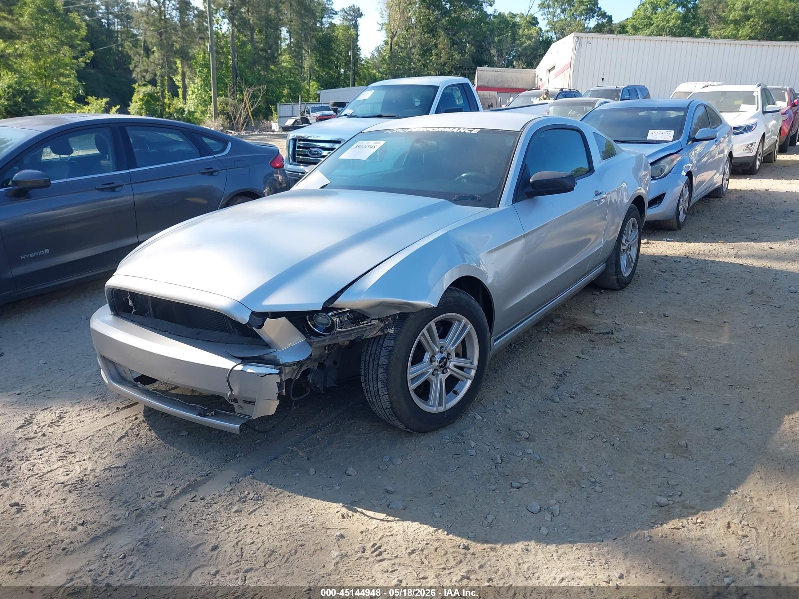 2014 Ford Mustang V6 Silver vin: 1ZVBP8AM2E5280192