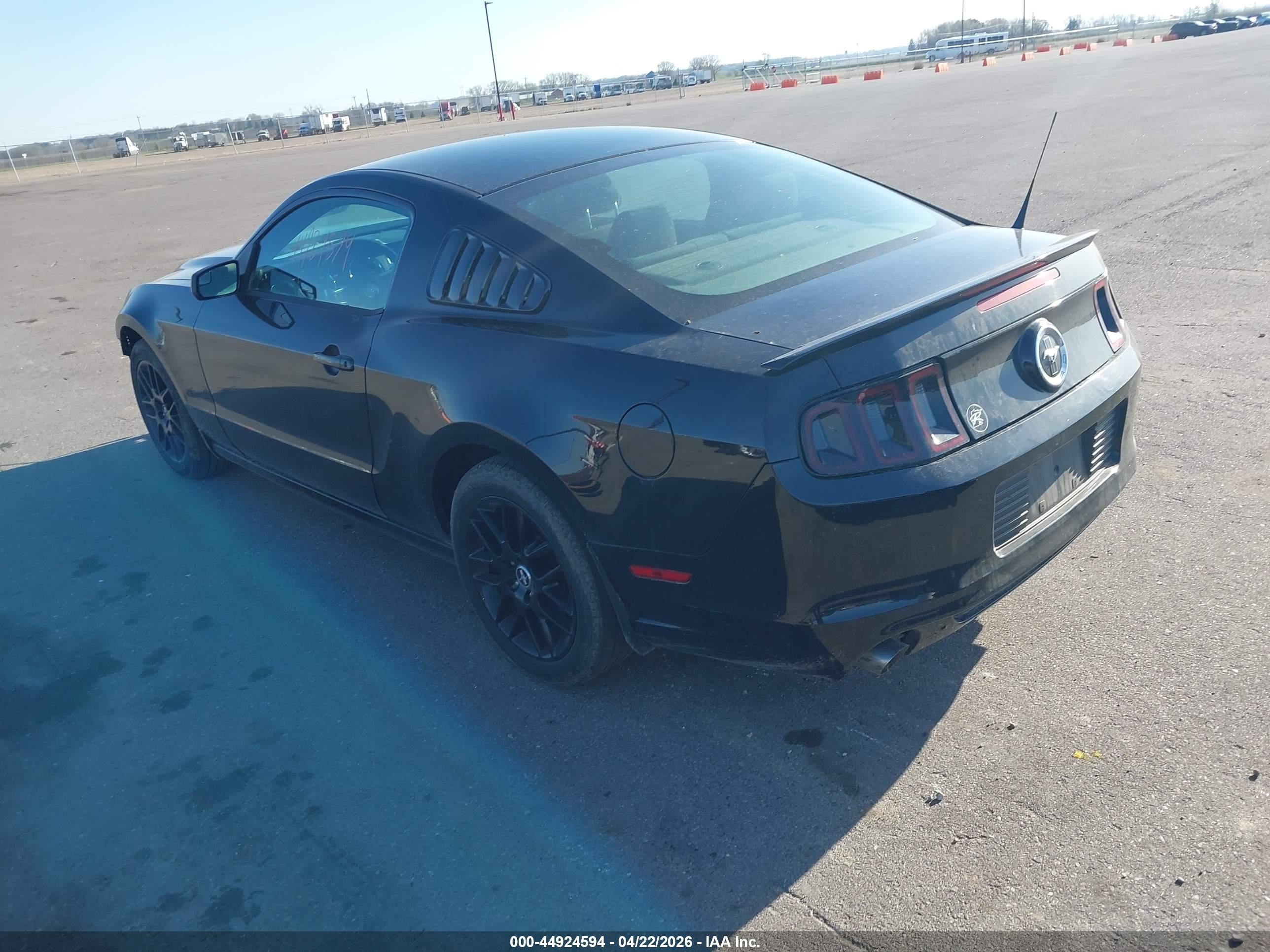 2014 Ford Mustang V6 Black vin: 1ZVBP8AM2E5321369