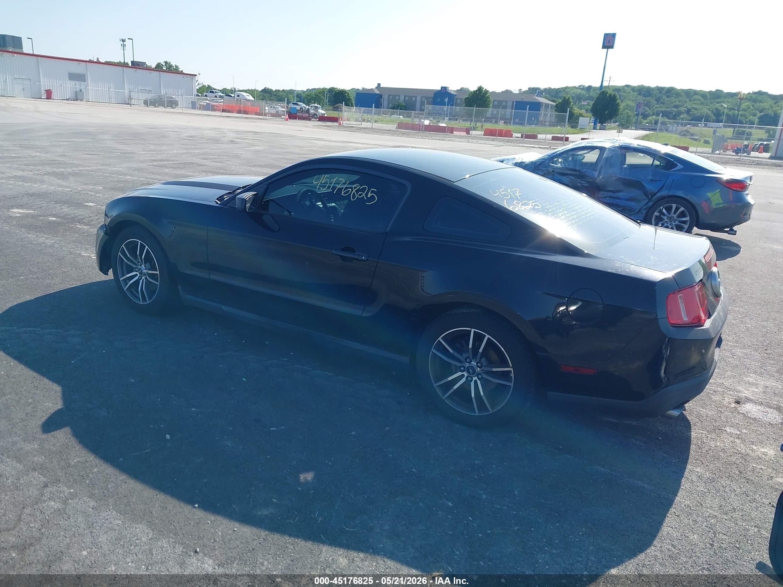 2011 Ford Mustang V6 Black vin: 1ZVBP8AM3B5114744