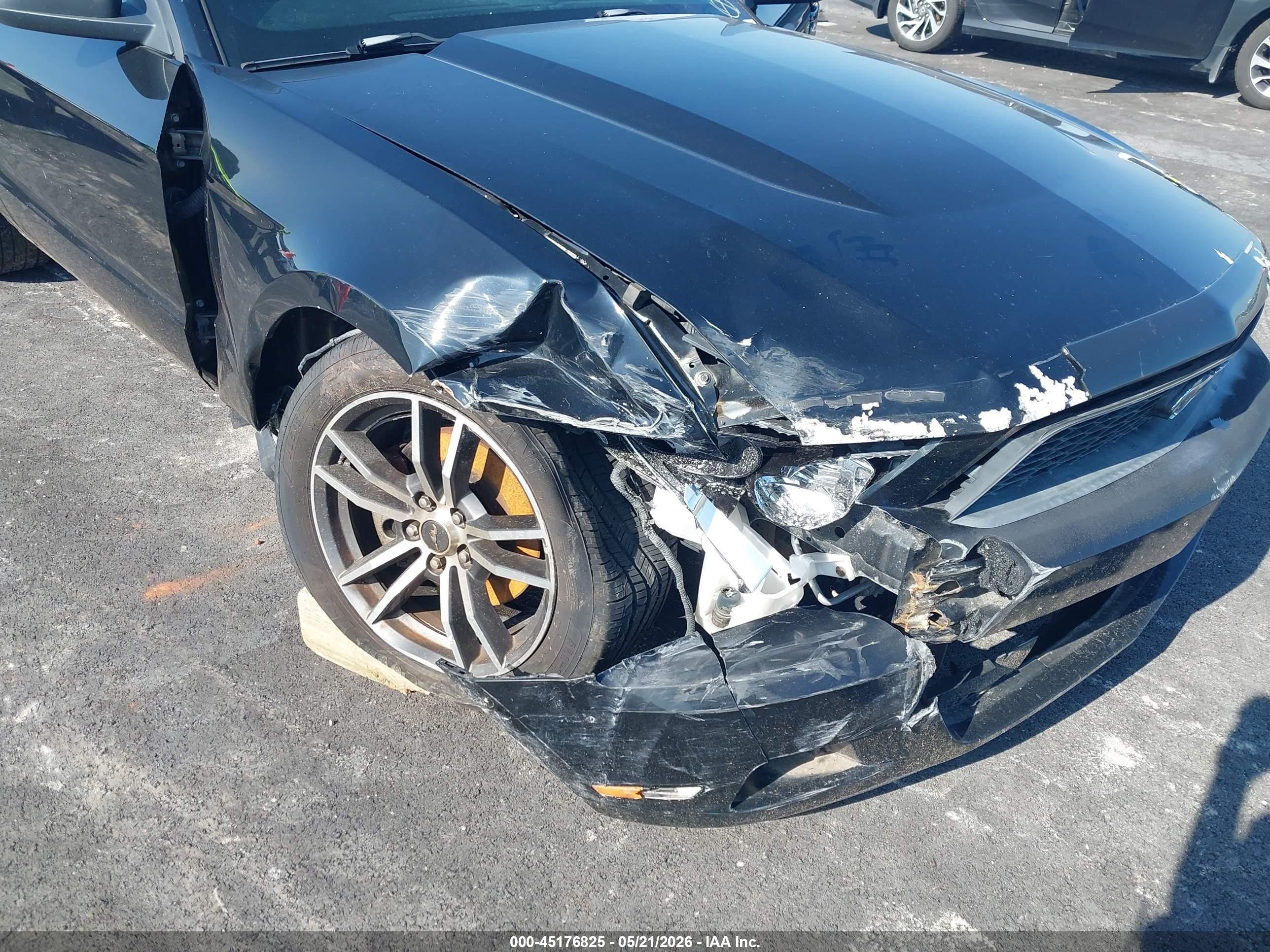 2011 Ford Mustang V6 Black vin: 1ZVBP8AM3B5114744