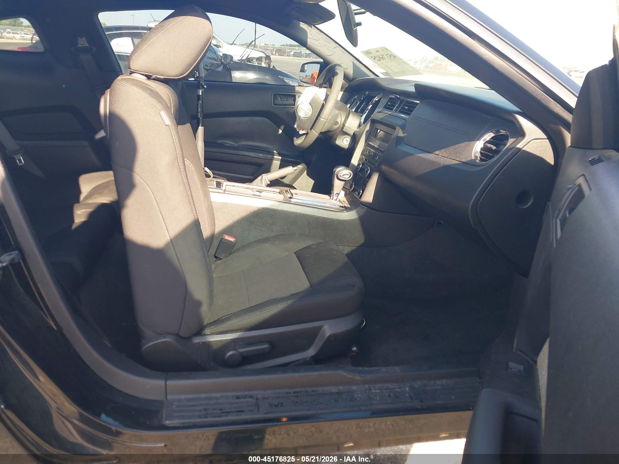 2011 Ford Mustang V6 Black vin: 1ZVBP8AM3B5114744