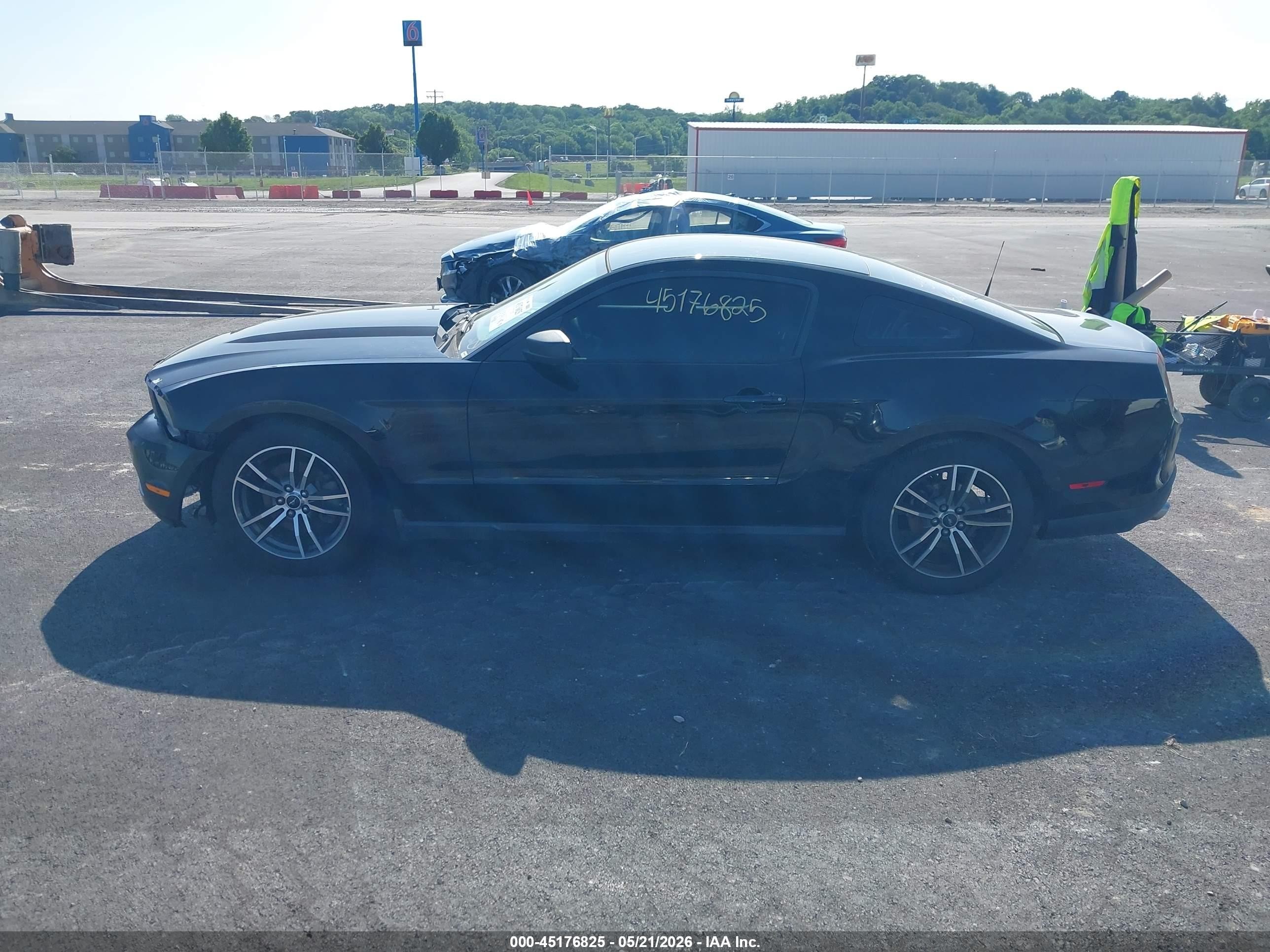 2011 Ford Mustang V6 Black vin: 1ZVBP8AM3B5114744