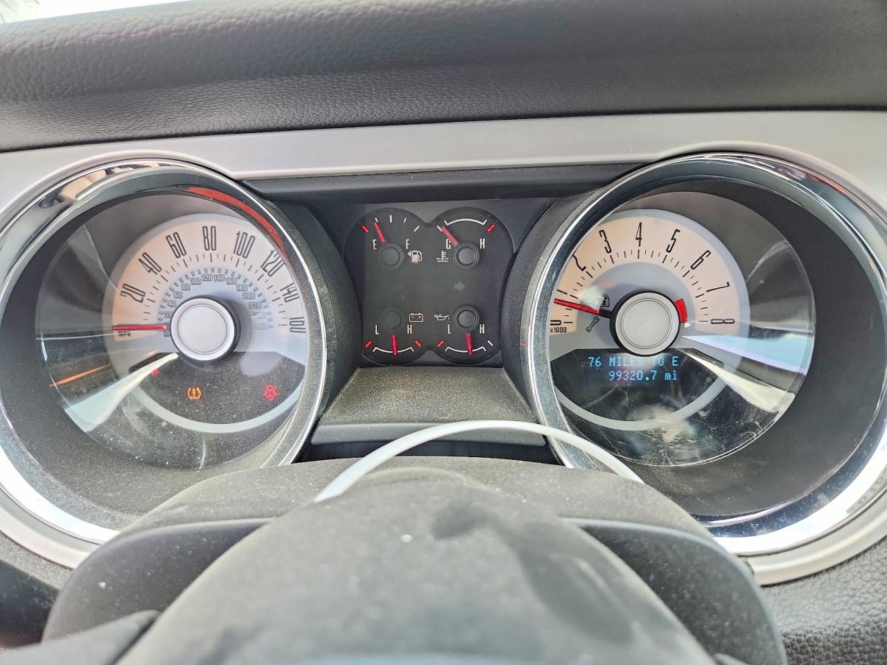 2011 Ford Mustang White vin: 1ZVBP8AM3B5120589