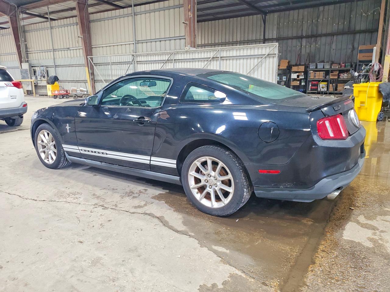 2011 Ford Mustang Black vin: 1ZVBP8AM3B5124139