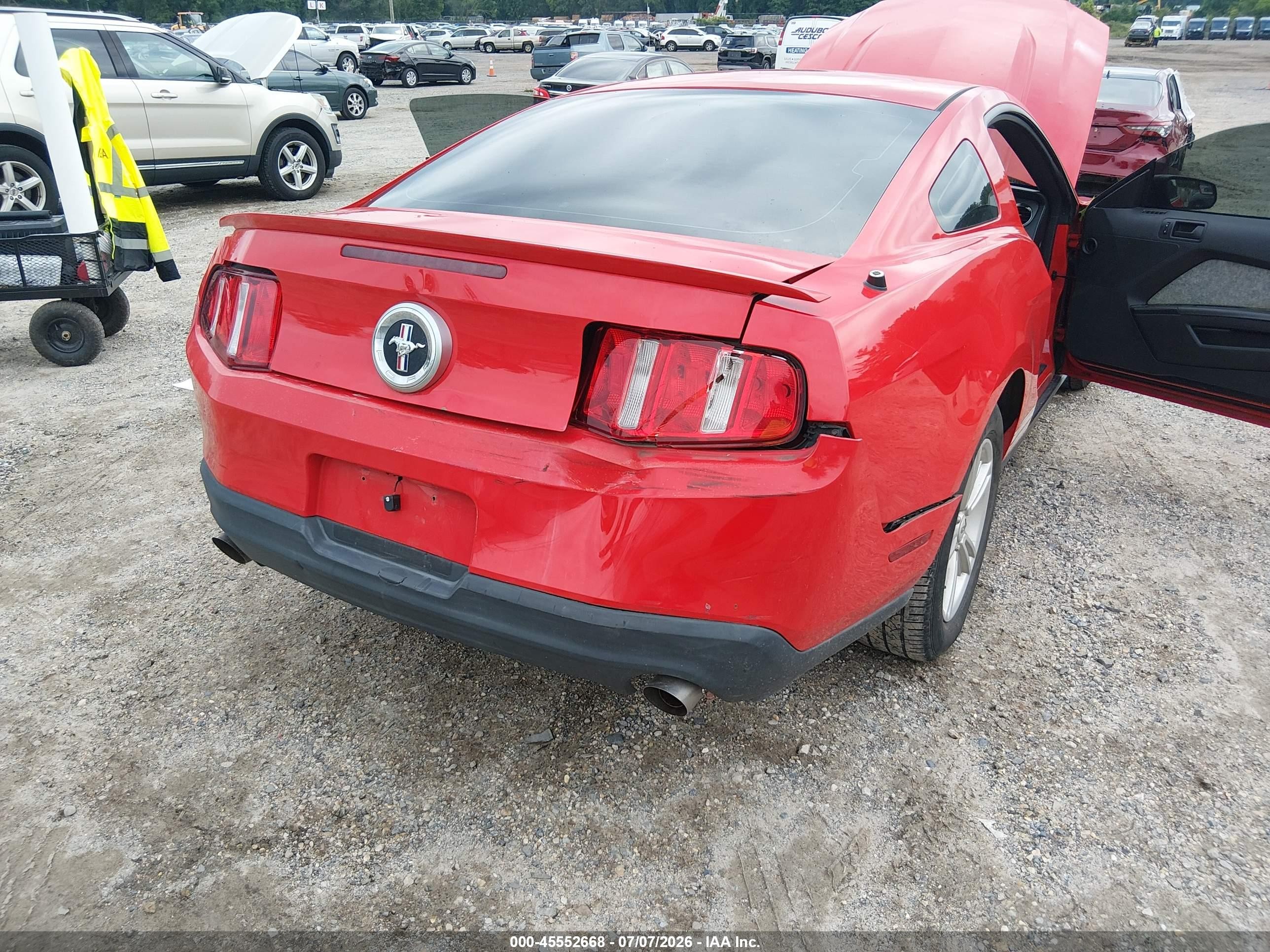 2012 Ford Mustang V6/v6 Premium Red vin: 1ZVBP8AM3C5206244