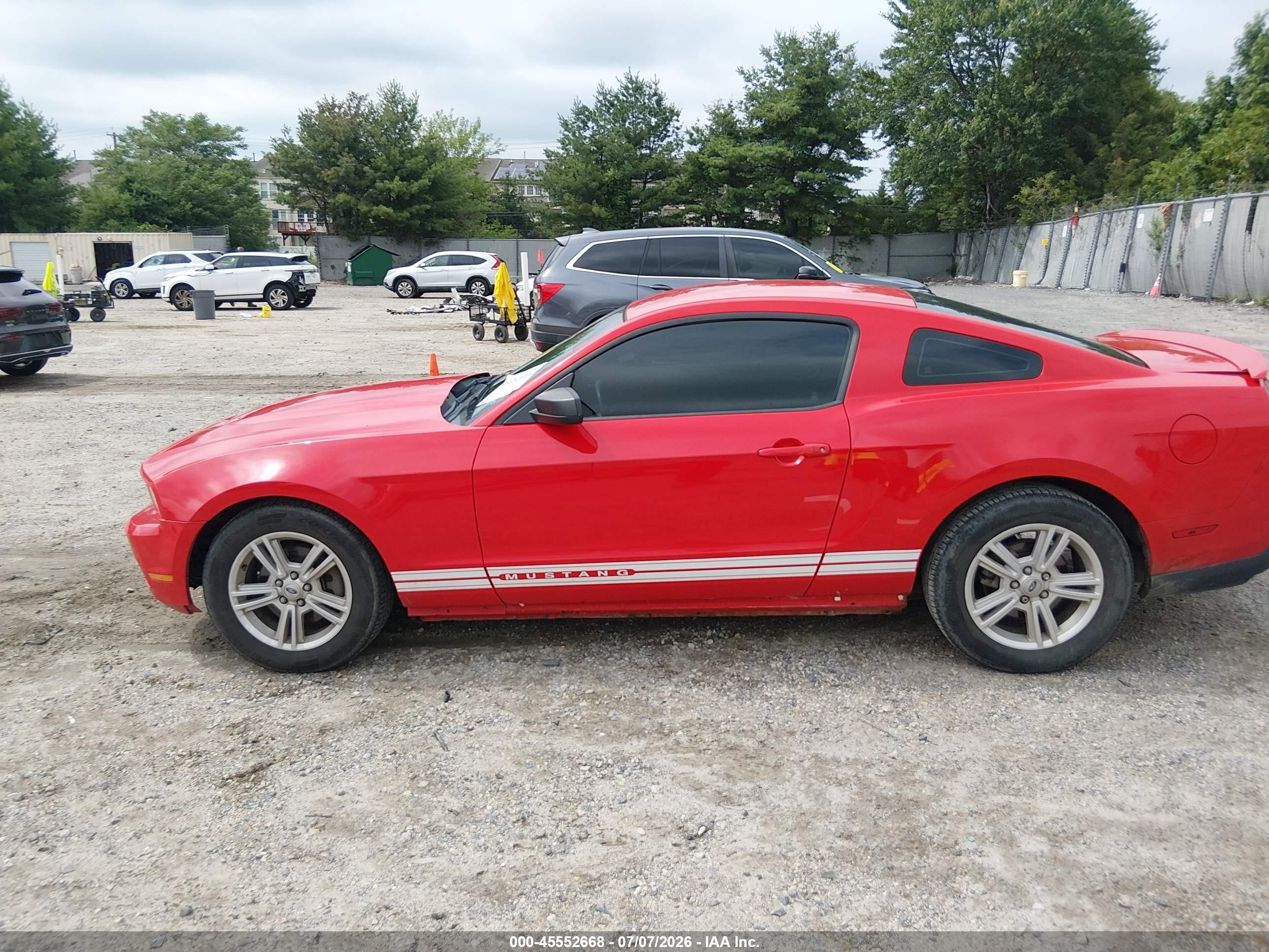 2012 Ford Mustang V6/v6 Premium Red vin: 1ZVBP8AM3C5206244