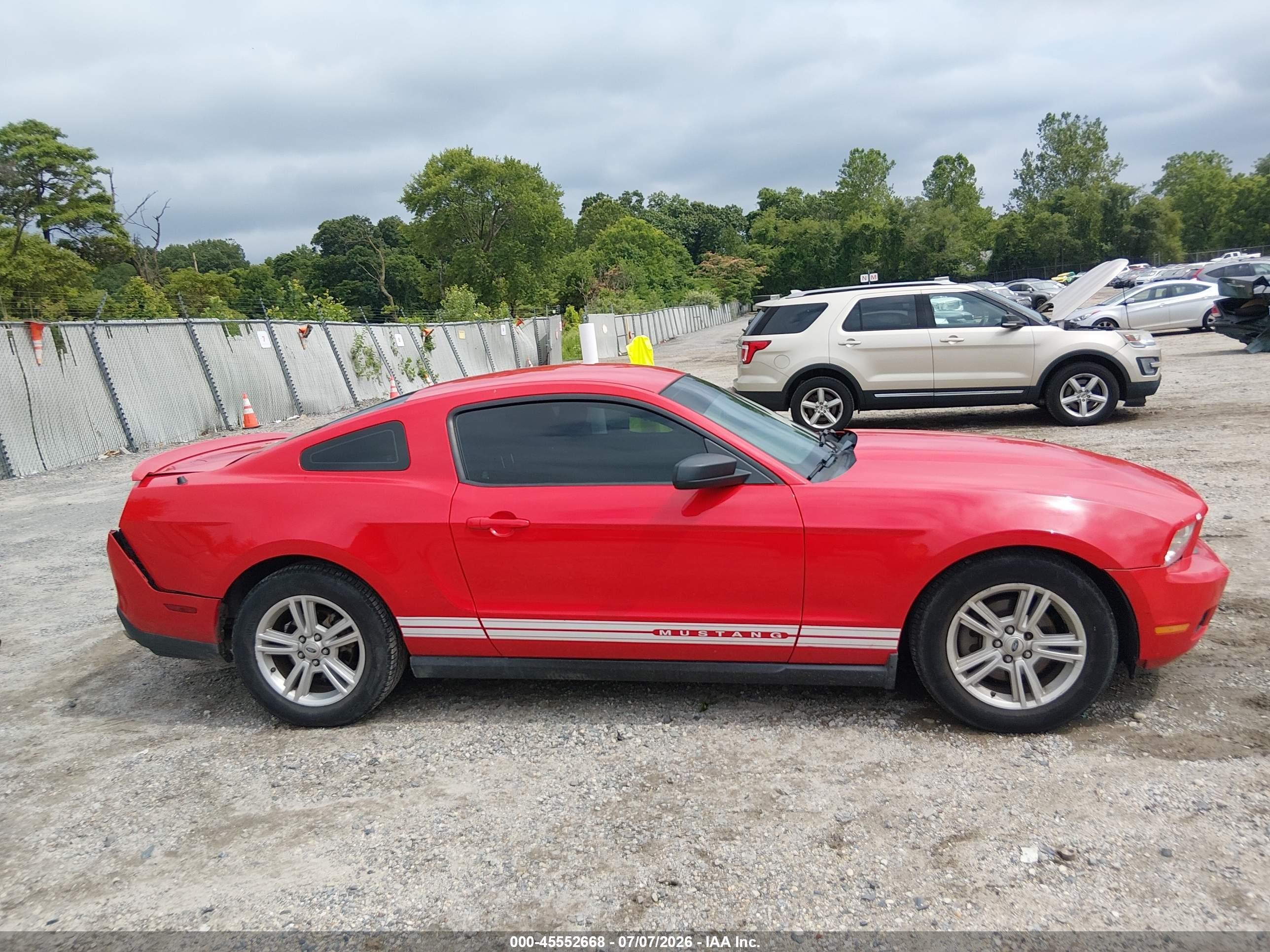 2012 Ford Mustang V6/v6 Premium Red vin: 1ZVBP8AM3C5206244