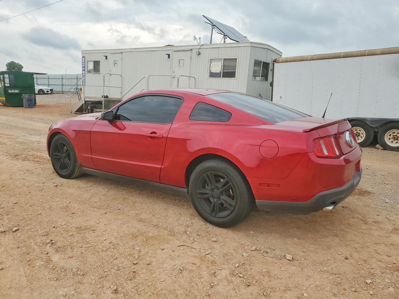 2012 Ford Mustang Red vin: 1ZVBP8AM3C5262023