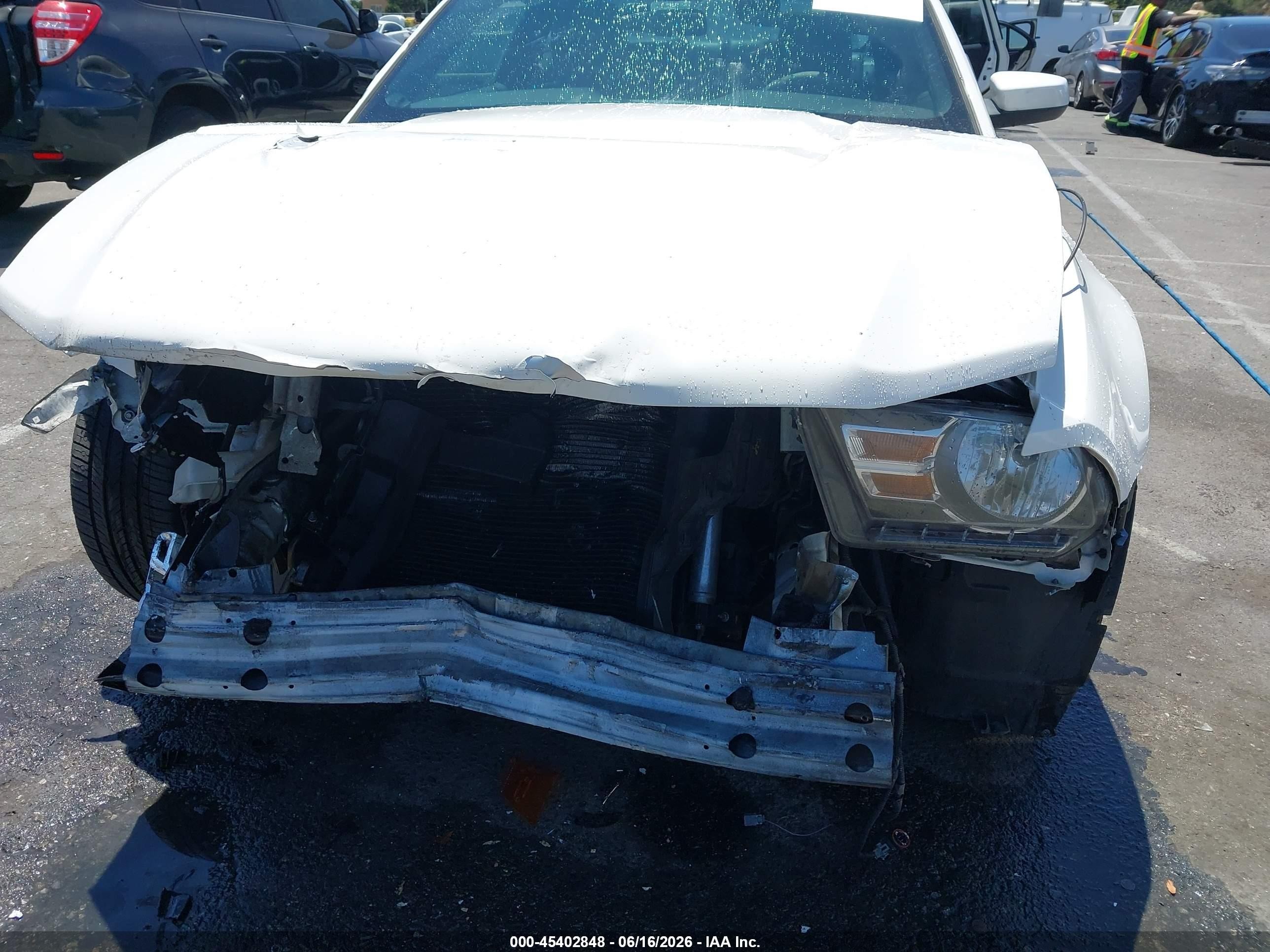 2012 Ford Mustang V6 Premium White vin: 1ZVBP8AM3C5263740