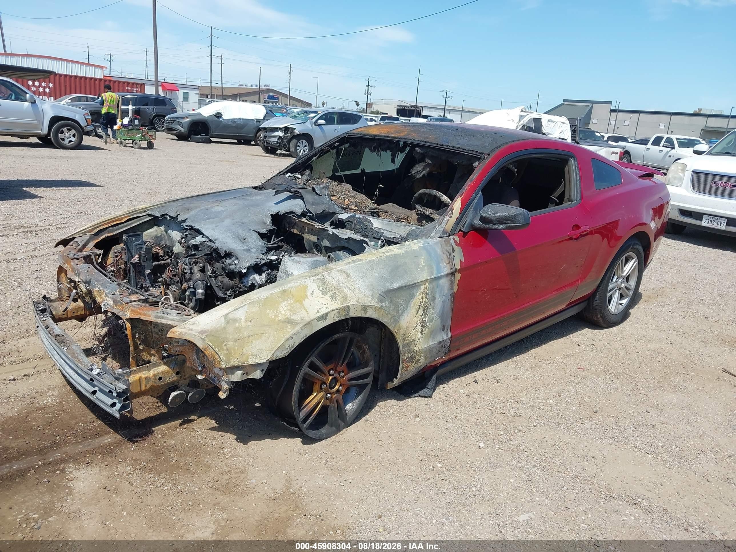 2012 Ford Mustang V6 Red vin: 1ZVBP8AM3C5272423