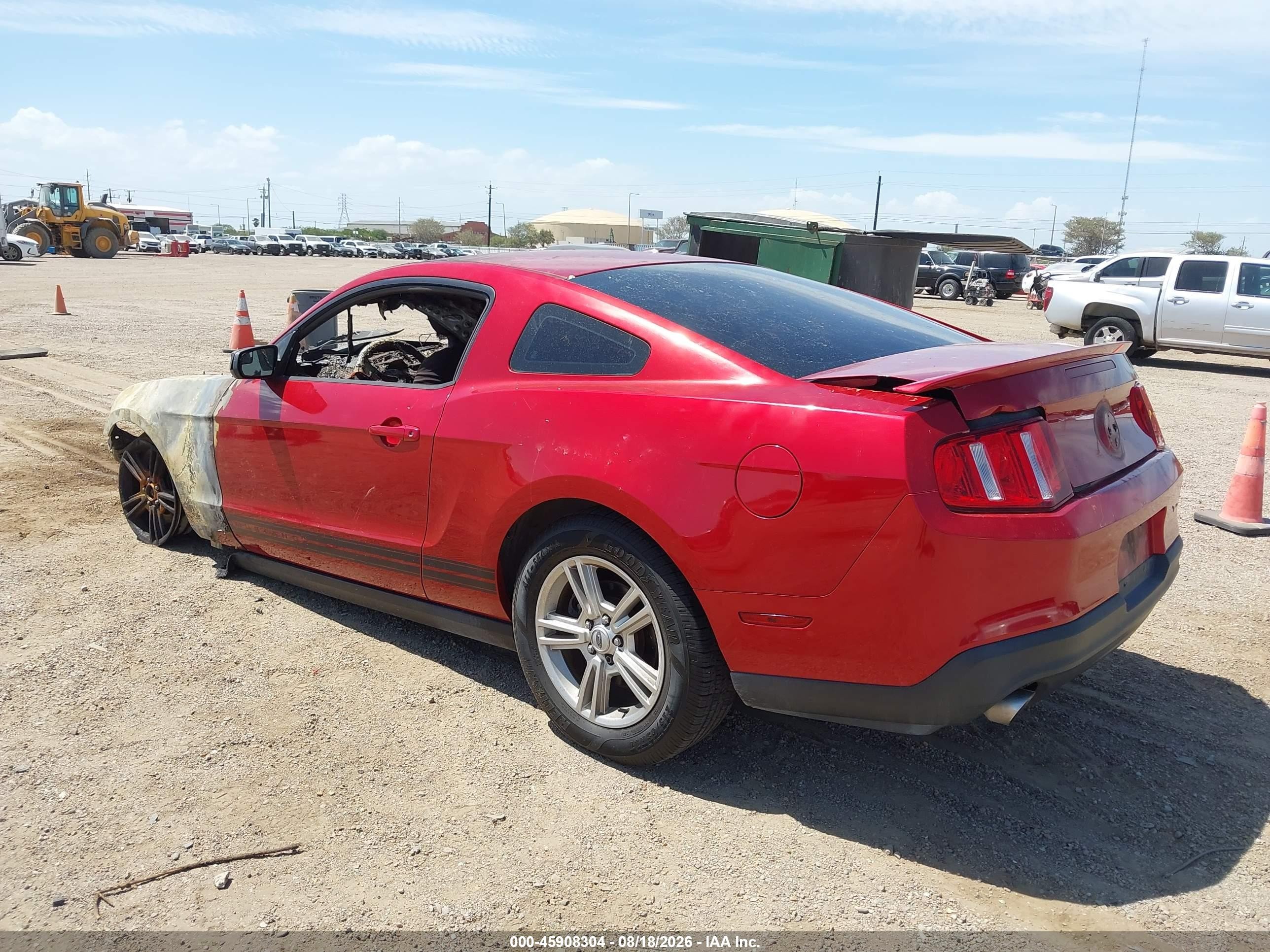 2012 Ford Mustang V6 Red vin: 1ZVBP8AM3C5272423