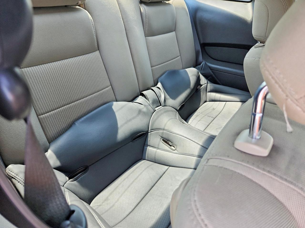 2012 Ford Mustang Silver vin: 1ZVBP8AM3C5278111
