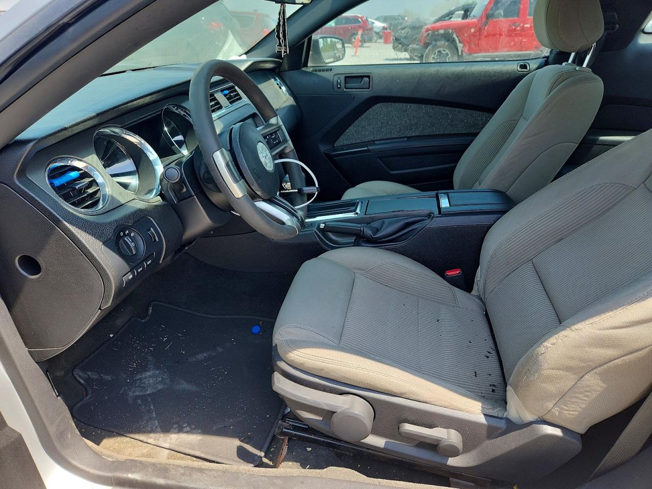 2012 Ford Mustang Silver vin: 1ZVBP8AM3C5278111