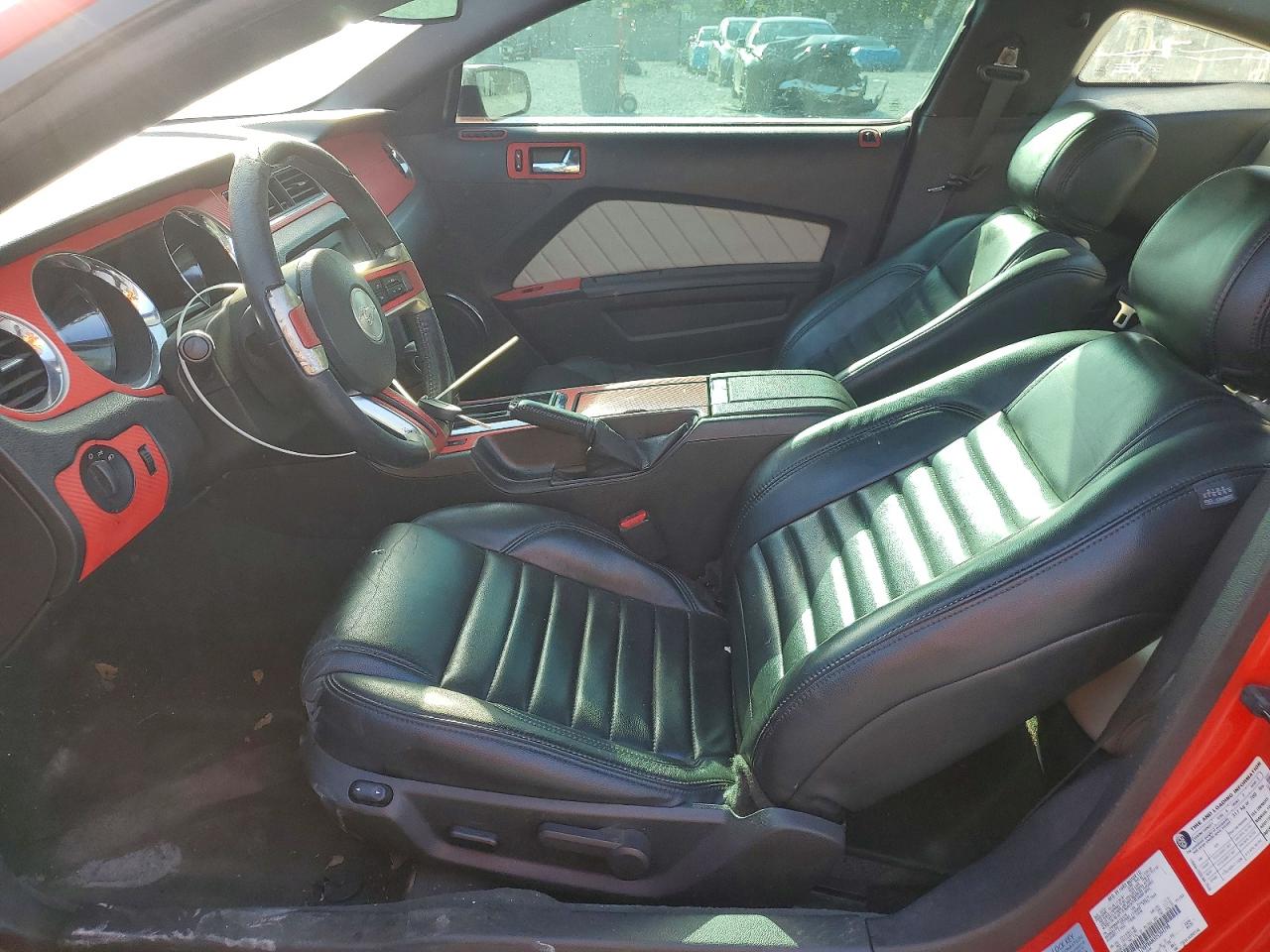 2013 Ford Mustang Red vin: 1ZVBP8AM3D5204298