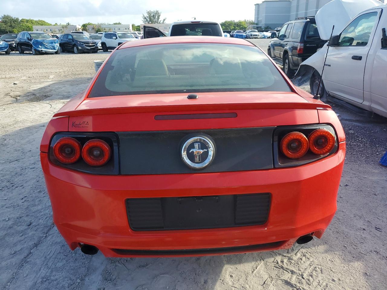 2013 Ford Mustang Red vin: 1ZVBP8AM3D5204298