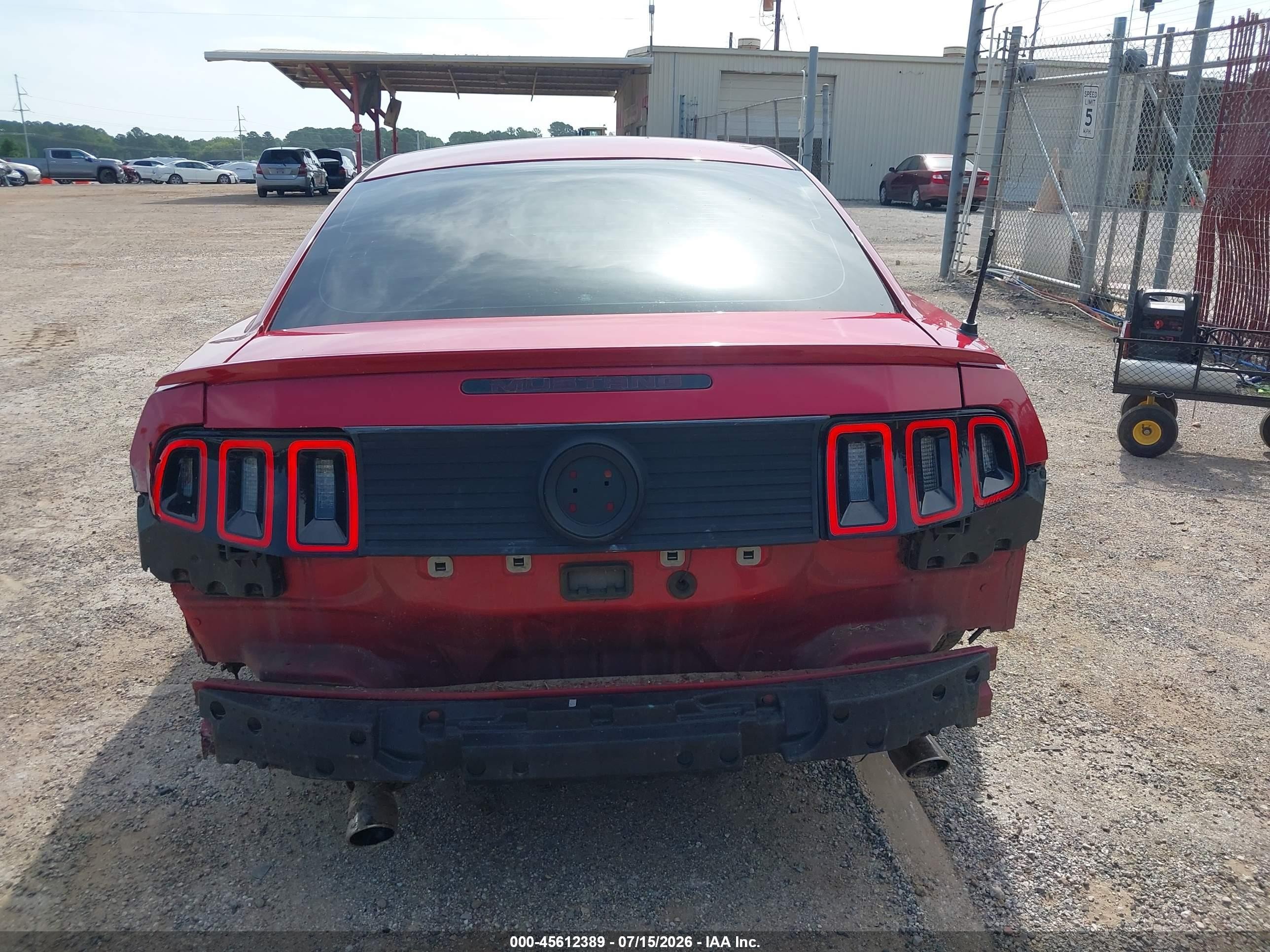 2013 Ford Mustang V6 Красный vin: 1ZVBP8AM3D5211686