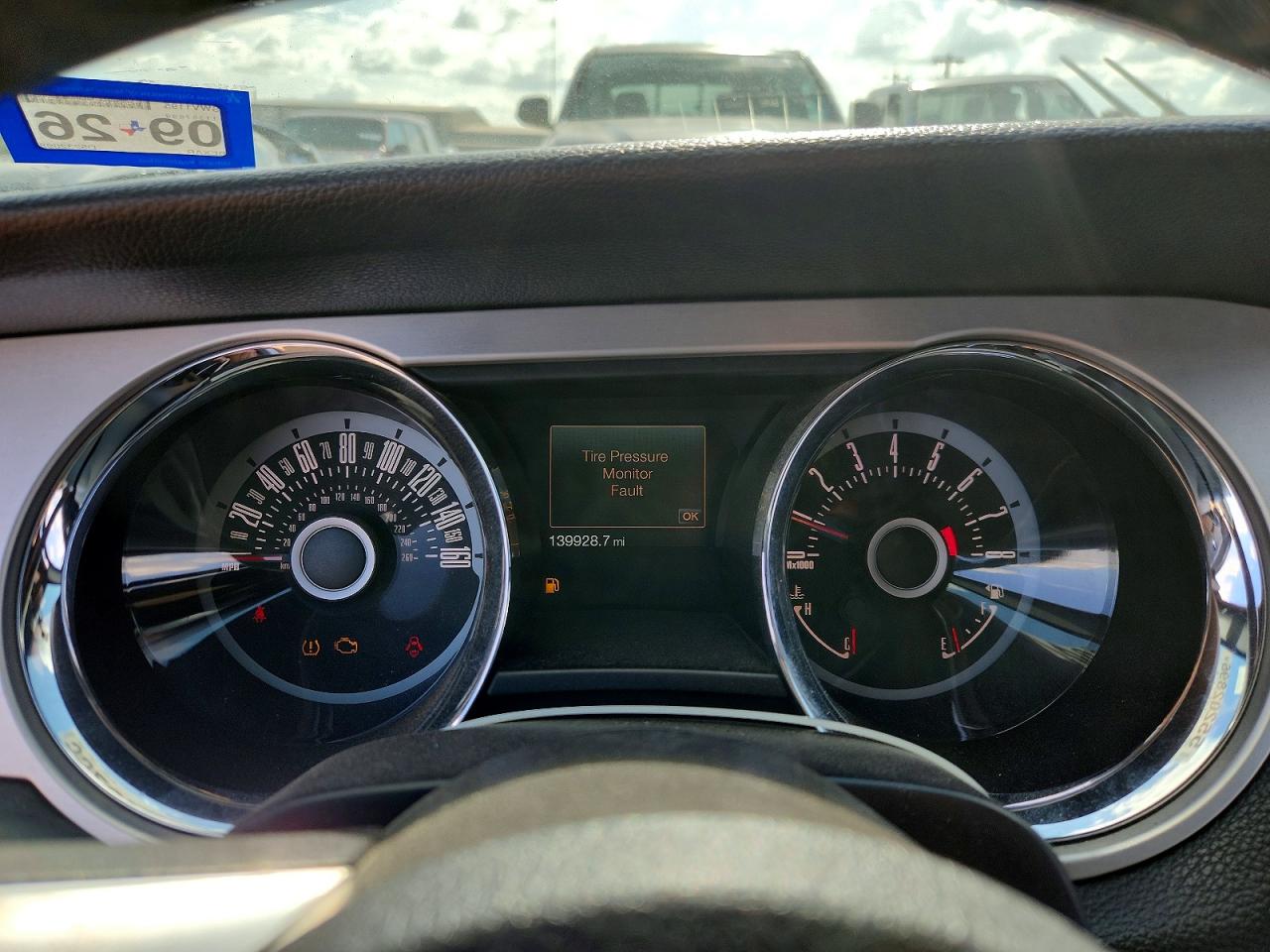 2013 Ford Mustang Red vin: 1ZVBP8AM3D5232098