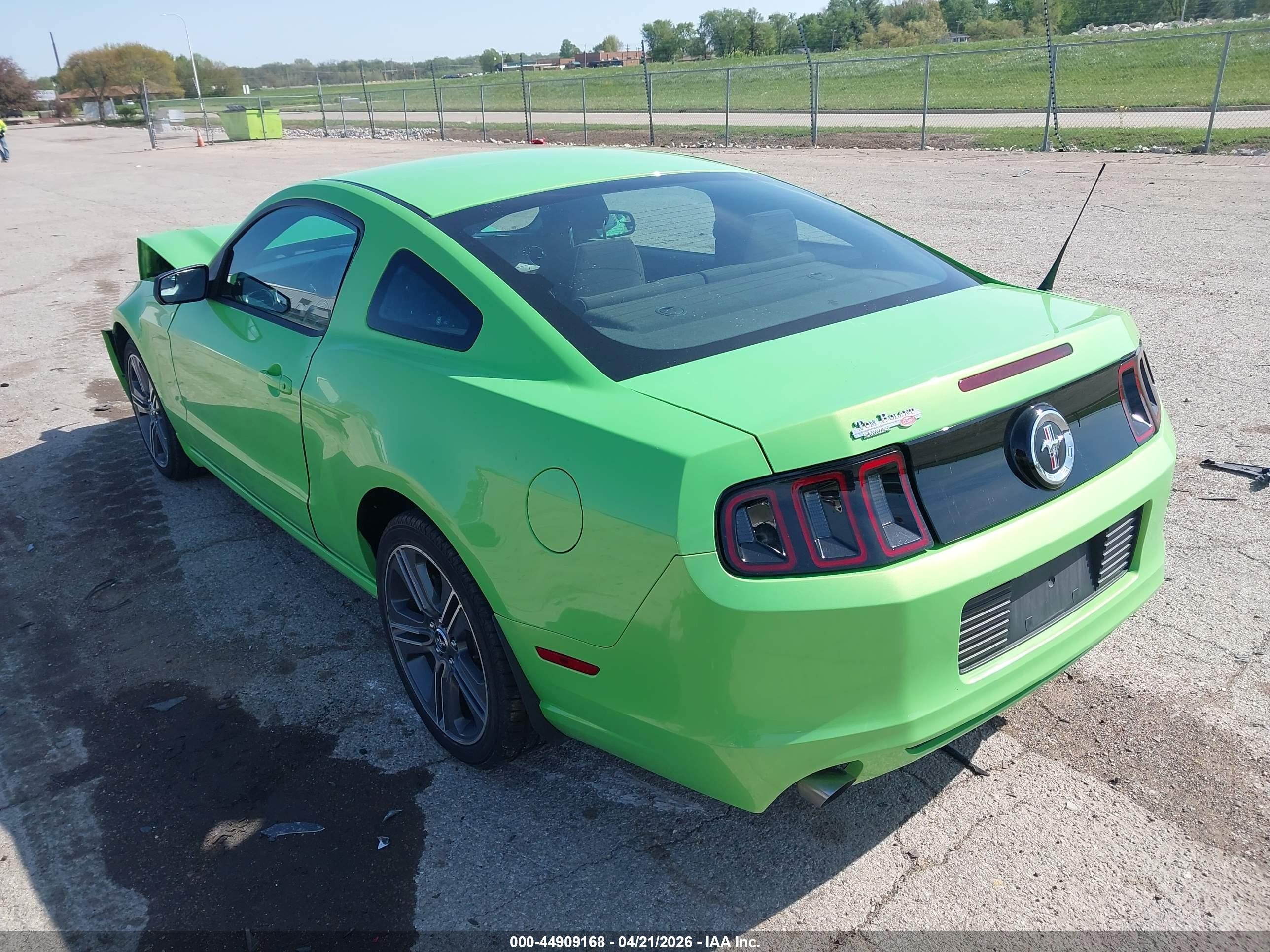 2013 Ford Mustang V6 Green vin: 1ZVBP8AM3D5232229