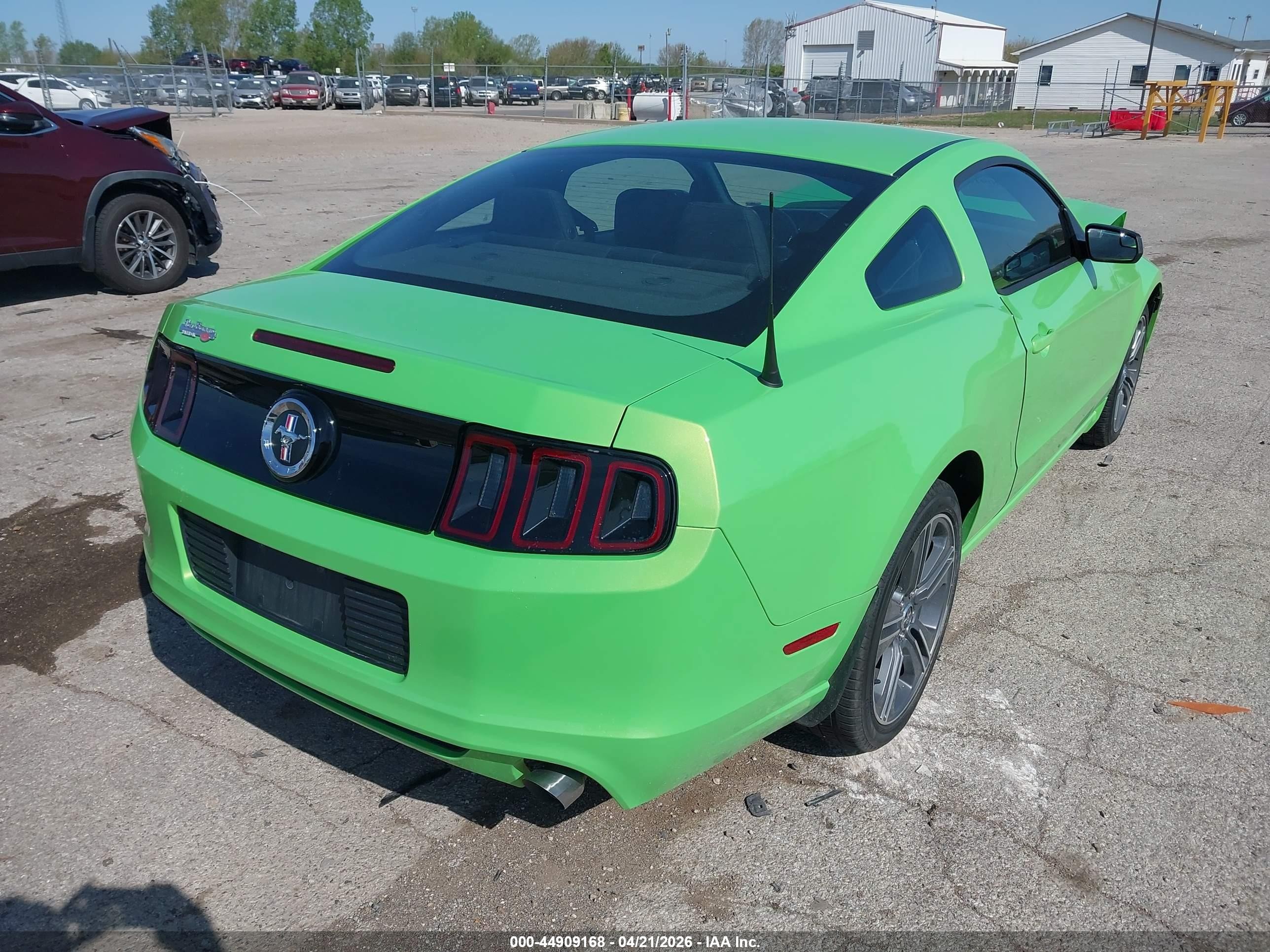 2013 Ford Mustang V6 Green vin: 1ZVBP8AM3D5232229