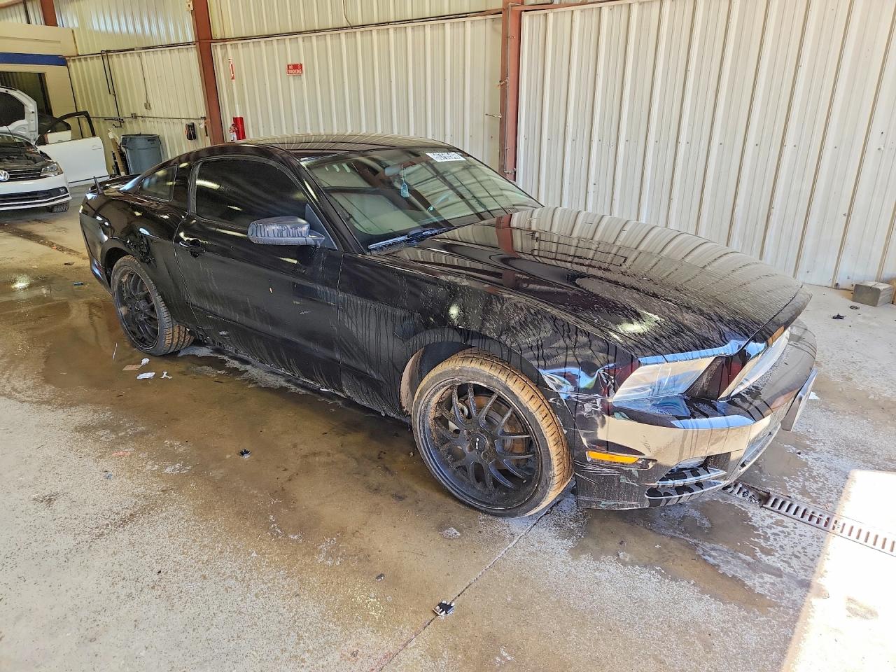 2013 Ford Mustang Черный vin: 1ZVBP8AM3D5261469