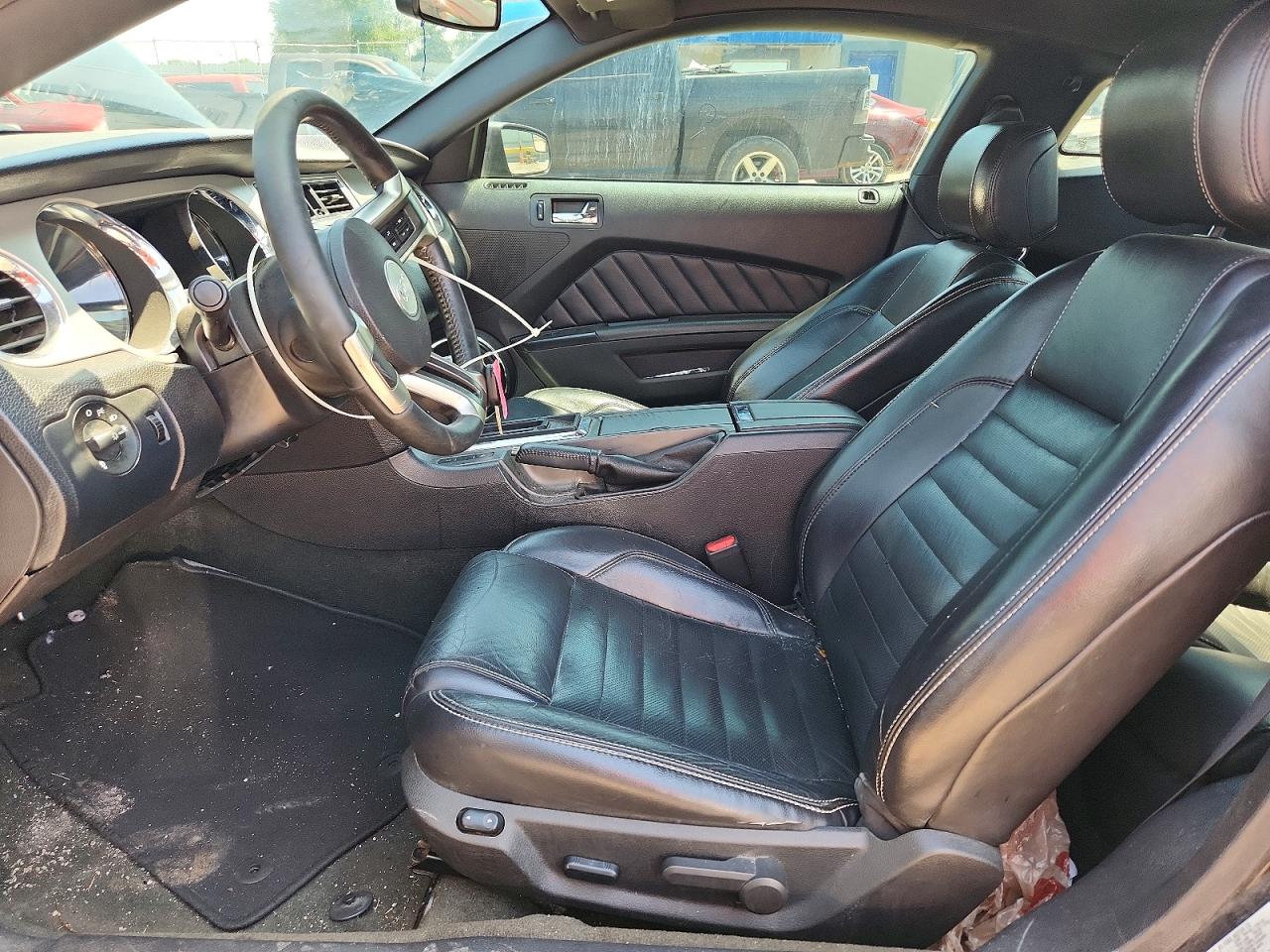 2013 Ford Mustang Черный vin: 1ZVBP8AM3D5275114