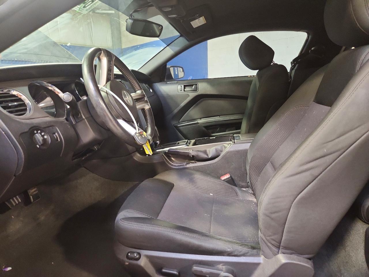 2014 Ford Mustang Blue vin: 1ZVBP8AM3E5225640