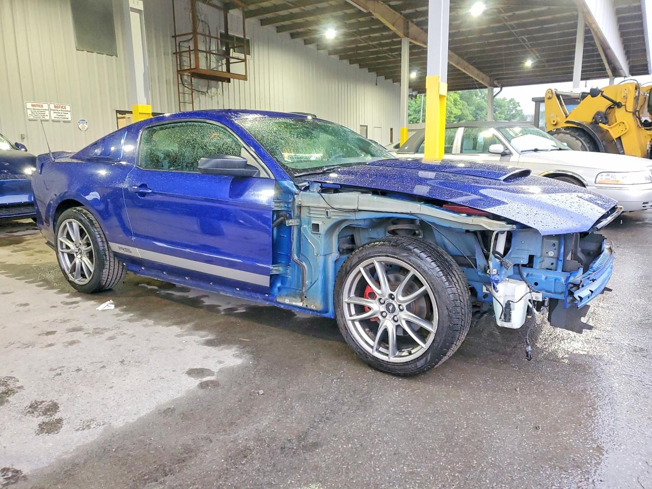 2014 Ford Mustang Blue vin: 1ZVBP8AM3E5245760