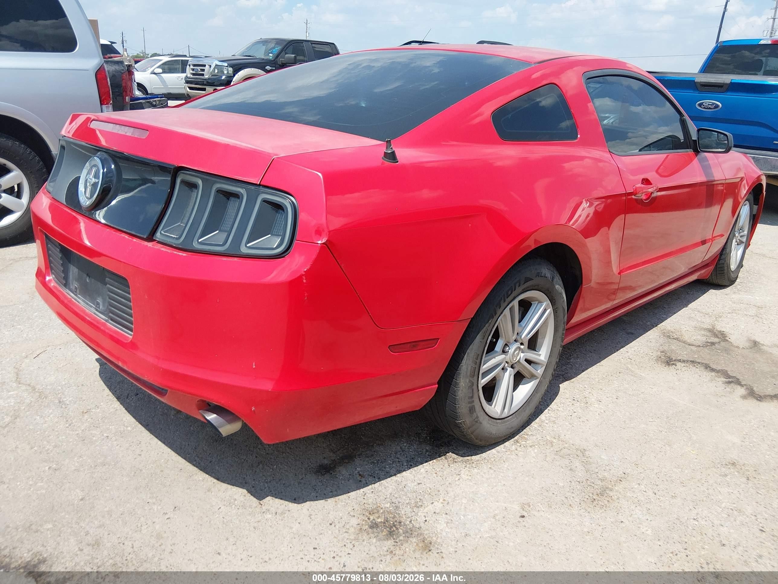 2014 Ford Mustang V6 Red vin: 1ZVBP8AM3E5249825