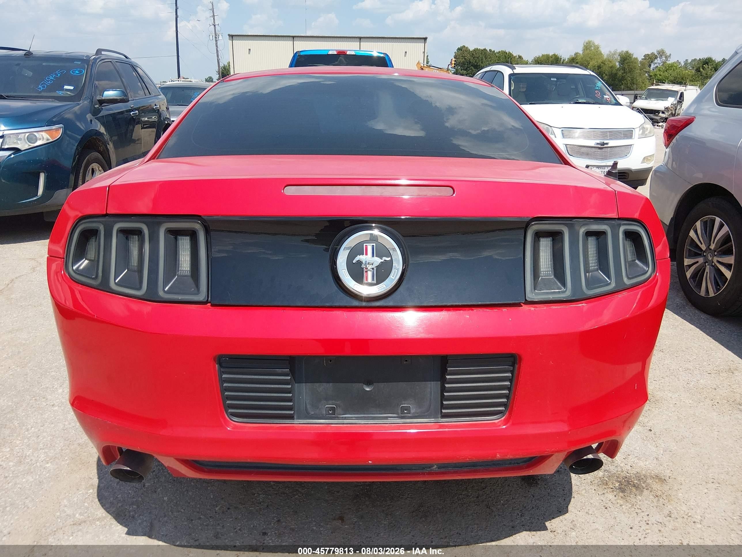 2014 Ford Mustang V6 Red vin: 1ZVBP8AM3E5249825
